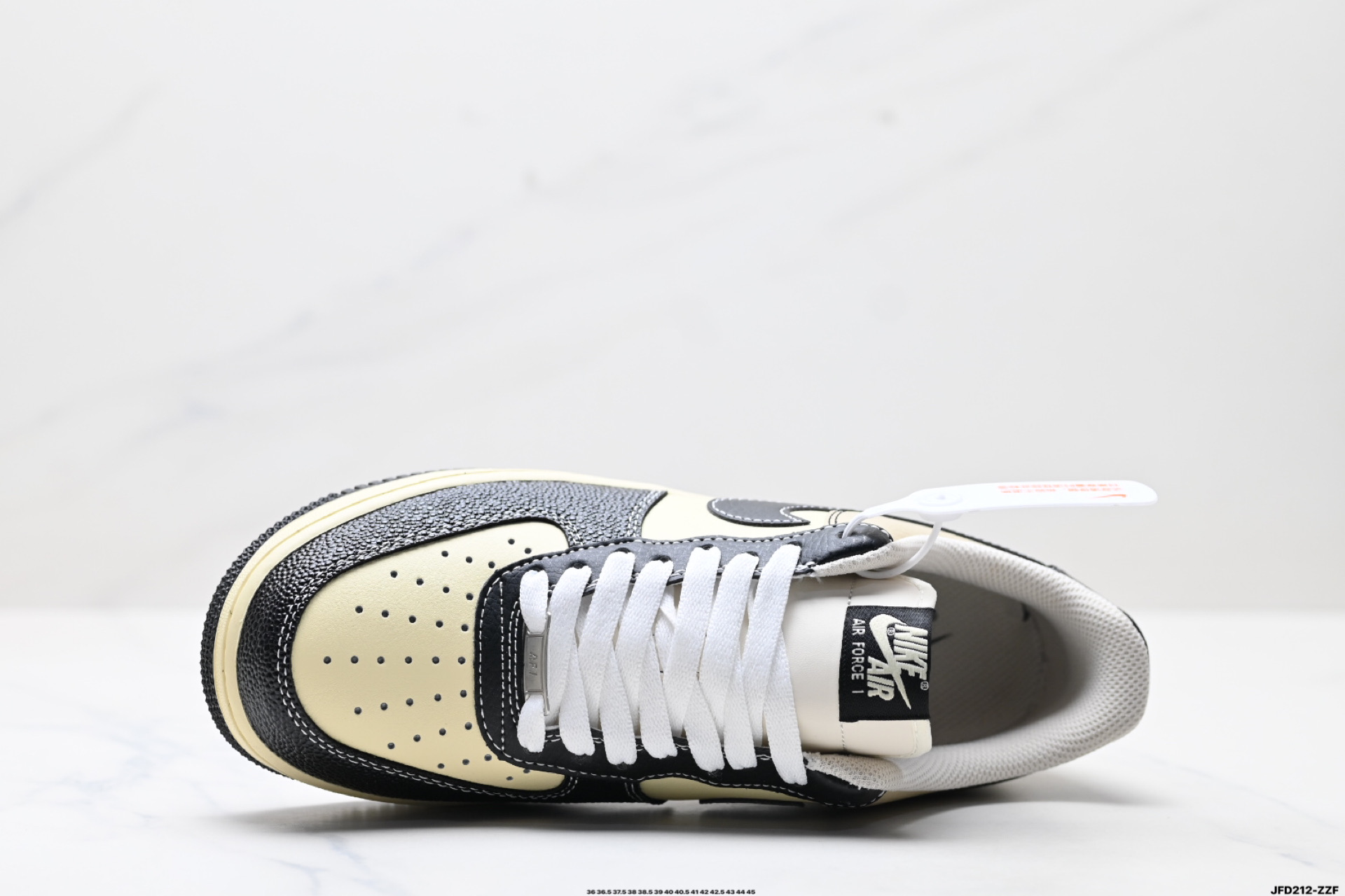 NIKE AIR FORCE 1‘07  XL2501-101