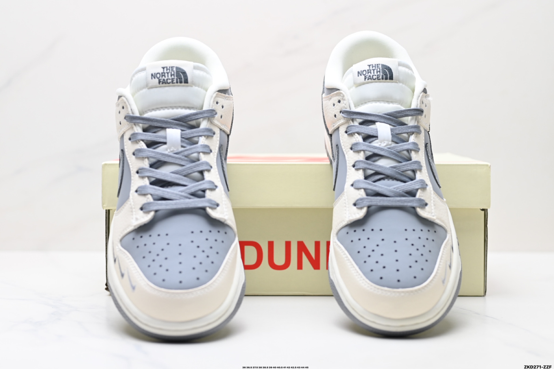 NK Dunk Low Retro “DIY高端定制” 低帮休闲运动板鞋  KK1333-018