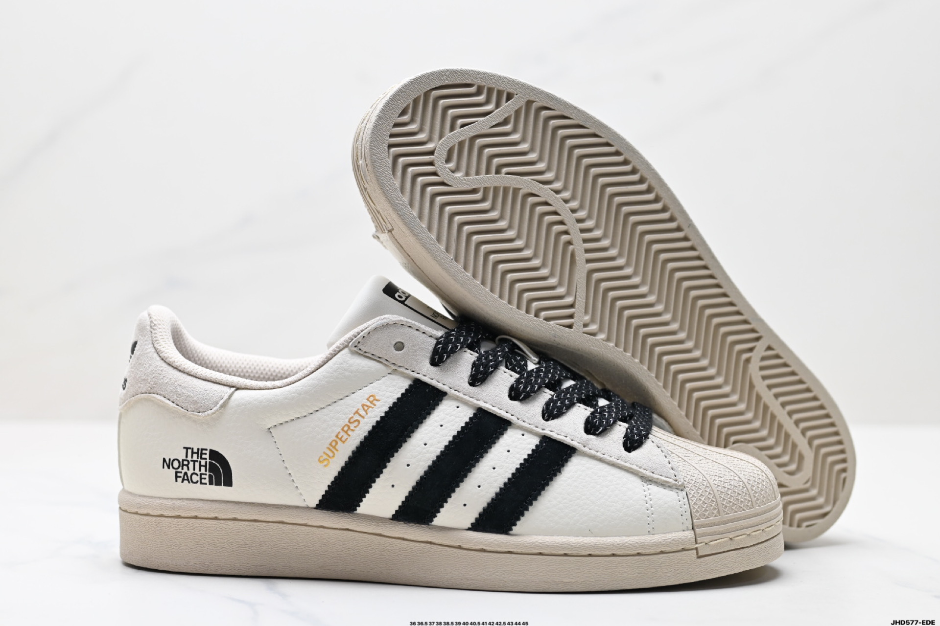 200 阿迪达斯Adidas三叶草 Originals Superstar贝壳头系列低帮经典百搭休闲运动板鞋 BZ2504
