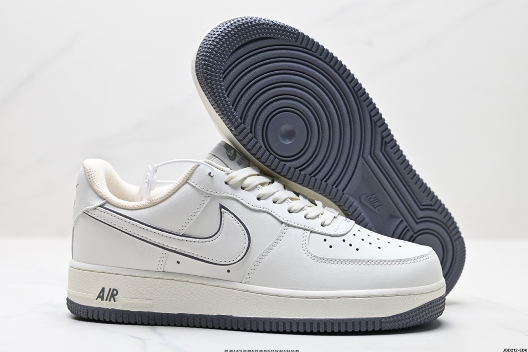 200 NIKE AIR FORCE 1‘07 LX  IB8894-329