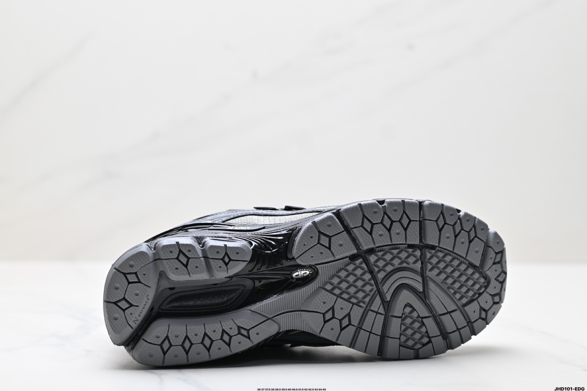 200 New Balance M1906系列复古单品宝藏老爹鞋款  M1906RHA