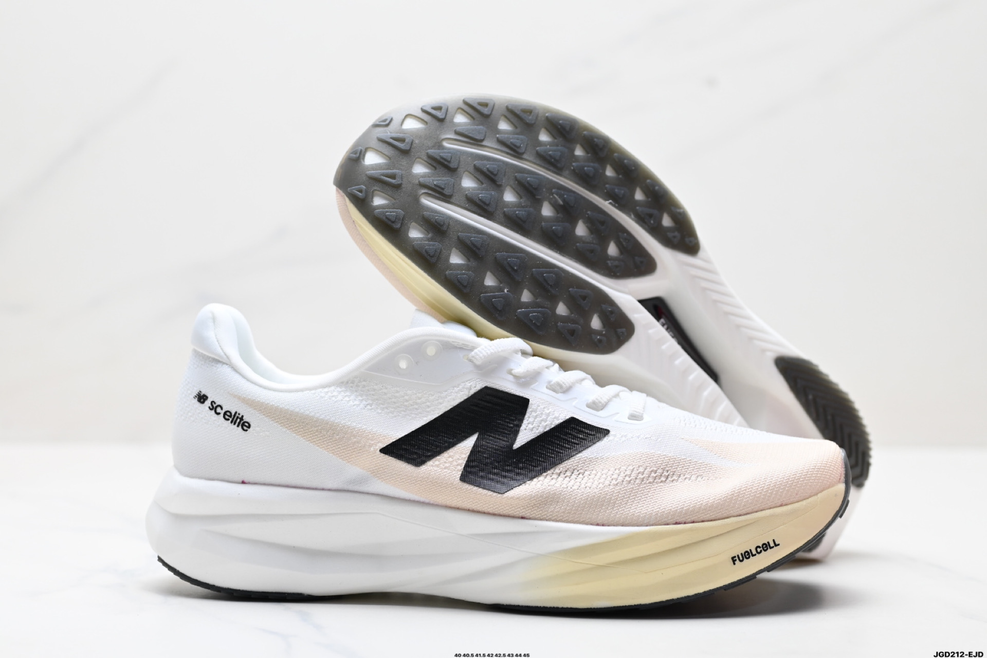 New Balance 新百伦FuelCell 简约 织物 网布防滑耐磨透气轻便 低帮 马拉松跑步鞋 MRCELLA5