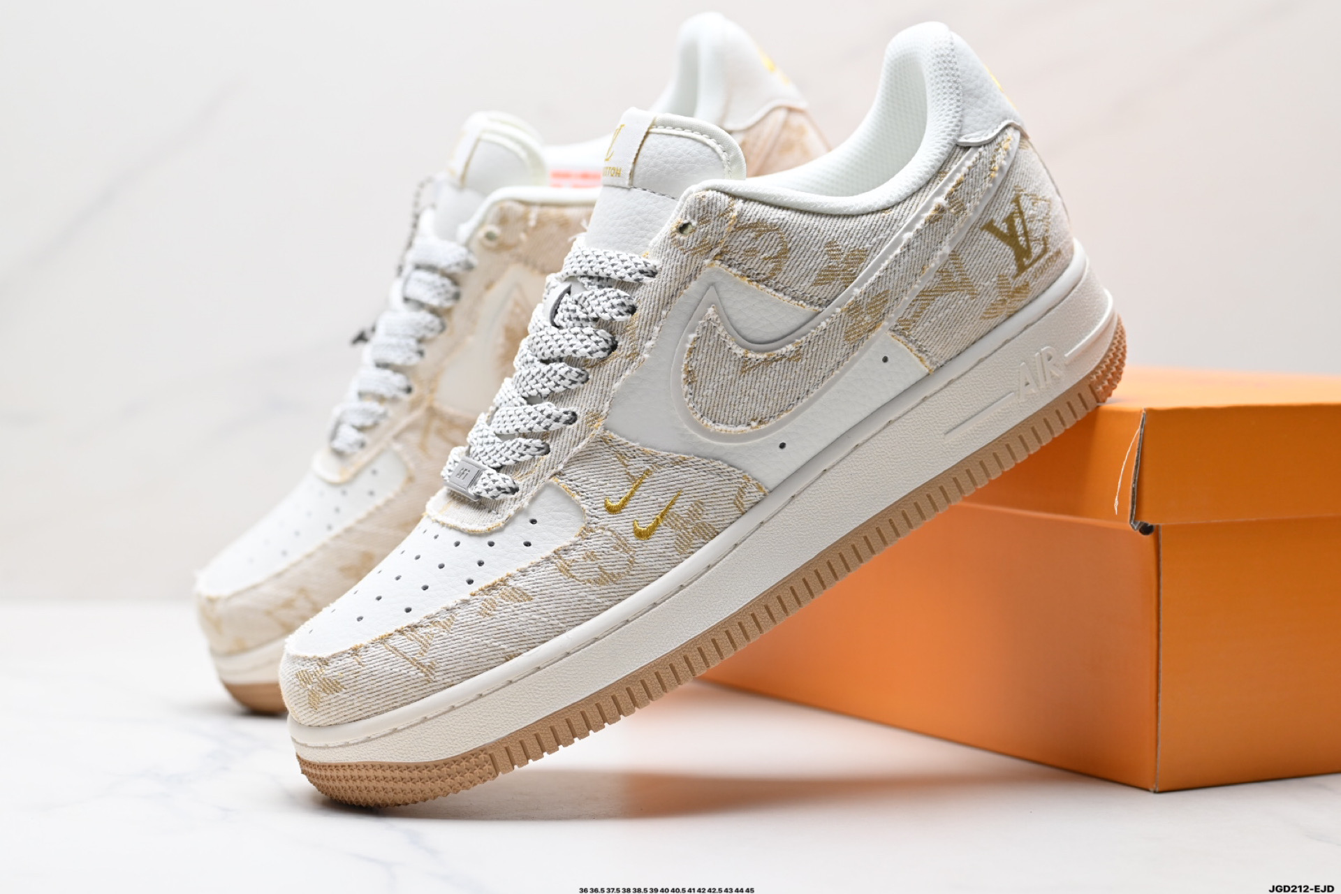 NIKE AIR FORCE 1‘07 LV8  SJ2088-001