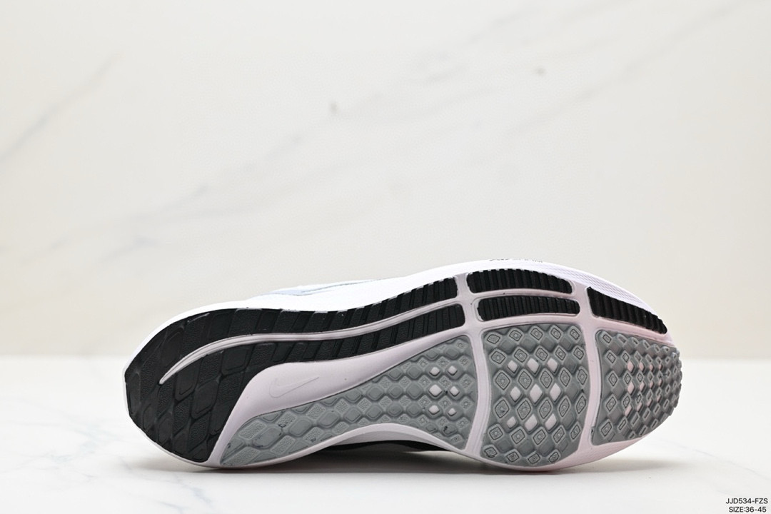 💰150
耐克Nike Air Zoom Pegasus 登月40代运动鞋 针织网面透气跑步鞋
兼顾迅疾外观和稳固脚感 后跟覆面和中足动态支撑巧妙融合 缔造稳定顺畅的迈步体验 采用密度更高的材料而且去除了前一代中操作的支撑 撑条设计
货号:DV3853-002
尺码:39-45
ID:JJD534-GDJ