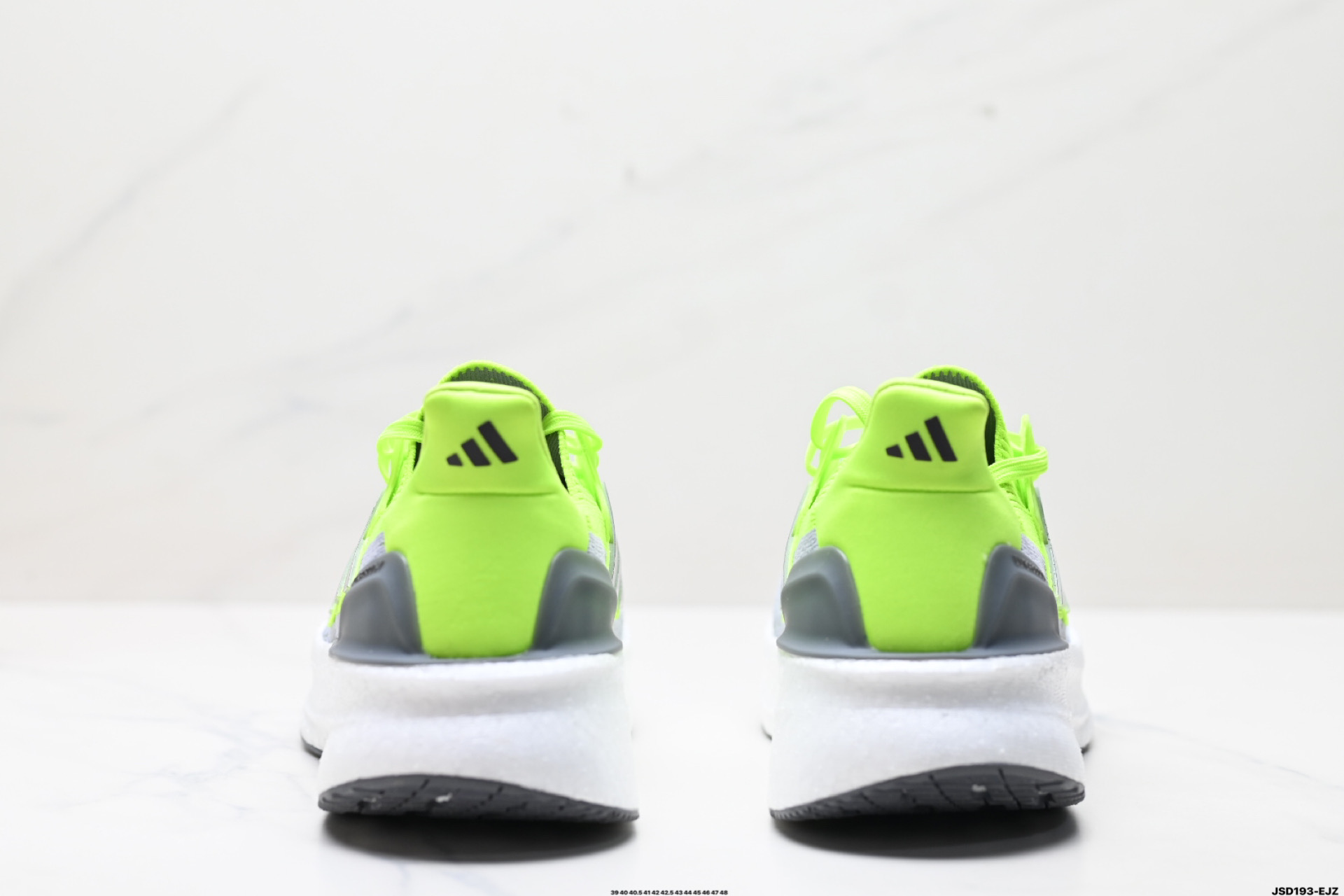阿迪达斯Adidas Ultraboost 5X 耐磨缓震休闲运动跑鞋 ID8819