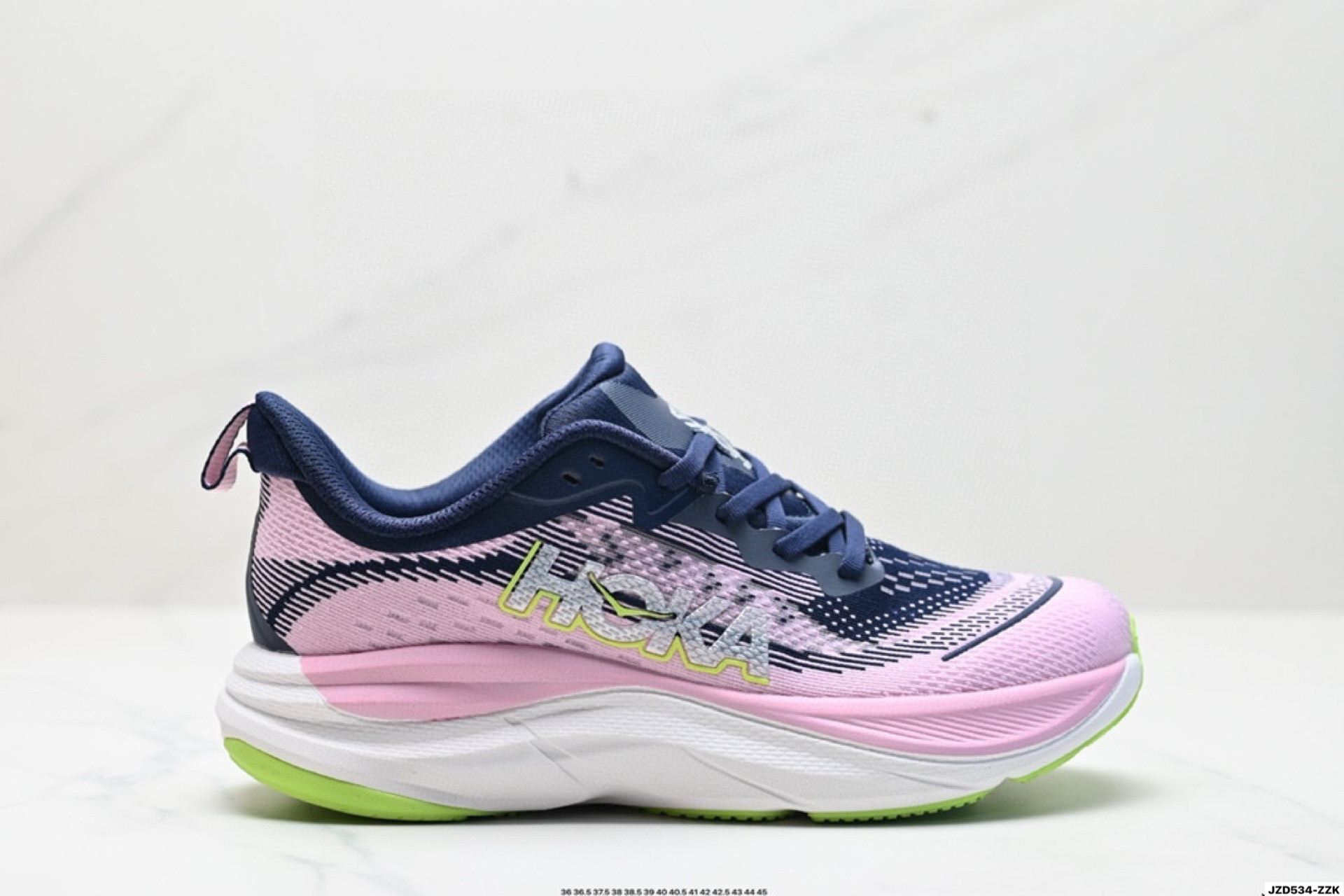 💰125公司级✅小红书推荐M SKYFLOW
全新配色 这个品牌来自于新西兰的毛利语,HOKA表示大地,ONE ONE表示飞越,连起来就是飞越地平线,ONE ONE不是读作“万万”,正确读法是“欧尼欧尼”。 HOKA在超厚中底方面的积累,让它跑在了其他厂商的前面,推出的跑鞋以缓震和轻量的优势,得到,众多跑者的青睐
货号:1155111
尺码:36 36.5 37.5 38 38.5 39 40 40.5 41 42 42.5 43 44 45