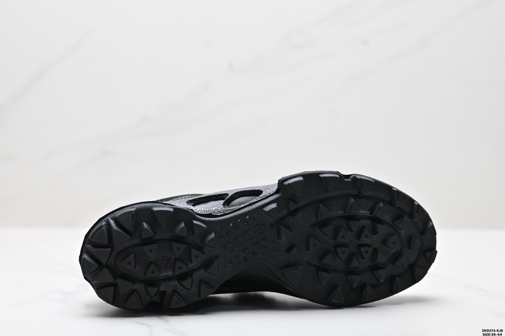 280 Ecco爱步 Biom C-Trail系列 舒适系带 防水透气 网面 低帮生活休闲鞋