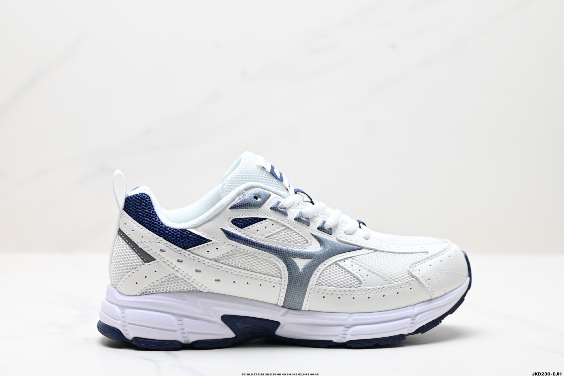 💰140公司级MIZUNO SPEED 美津浓男女城市机能山系运动休闲鞋脏脏鞋
货号:D1GH223009
尺码:36 36.5 37.5 38 38.5 39 40 40.5 41 42 42.5 43 44 45