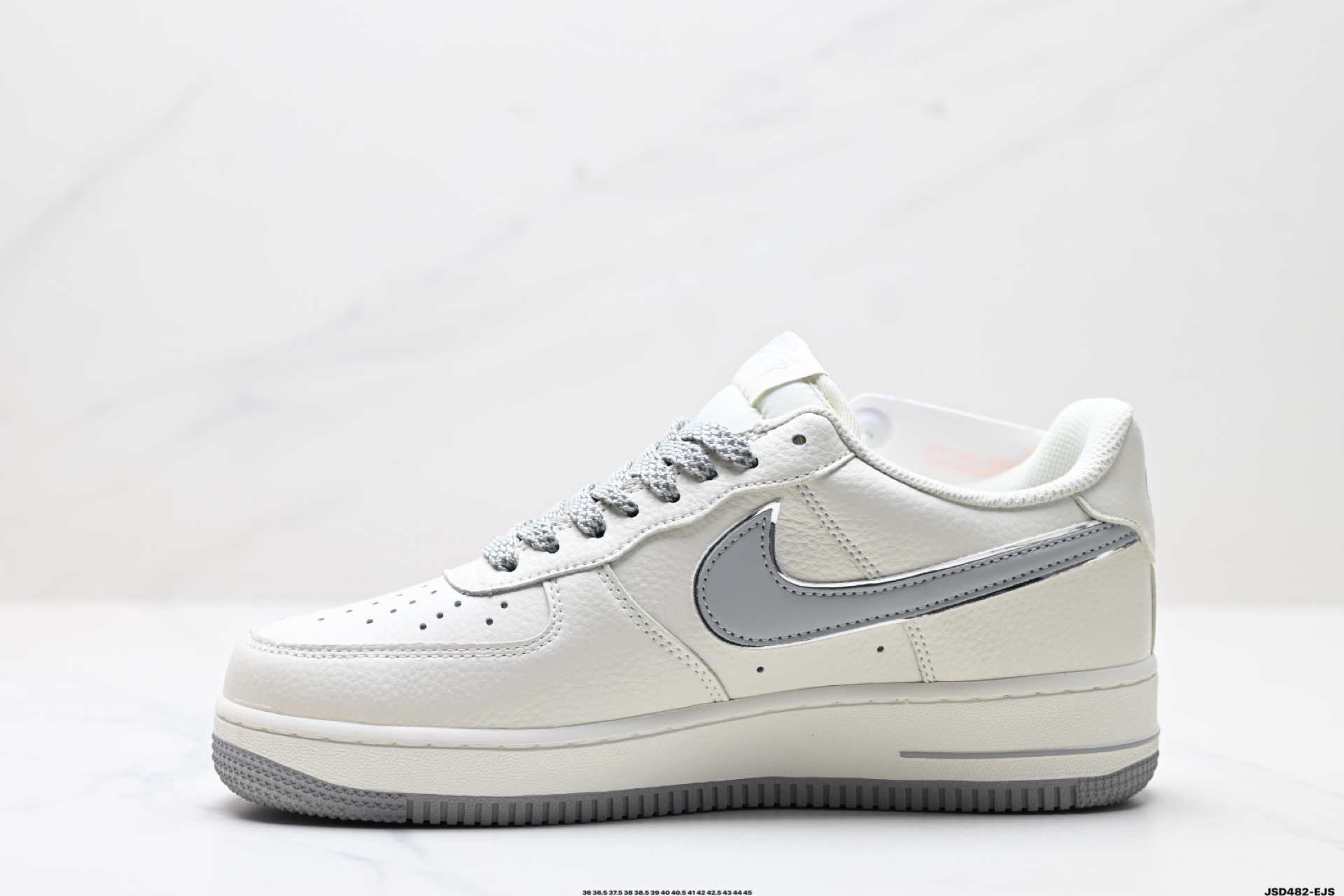 NIKE AIR FORCE 1‘07 LV8  DR2024-106