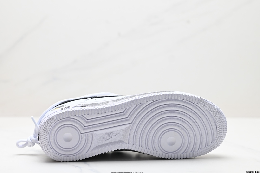 NIKE AIR FORCE 1‘07  CK0316-060