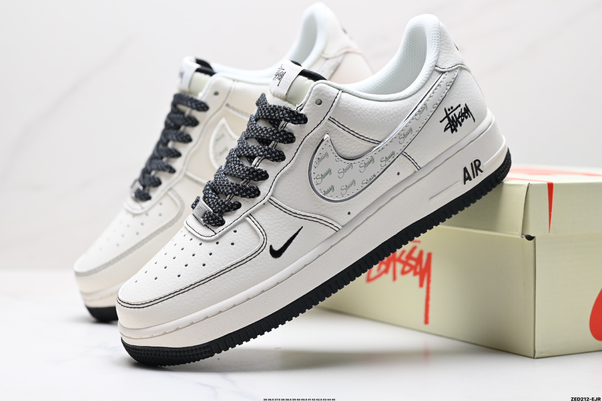 NIKE AIR FORCE 1‘07  HH7518-040