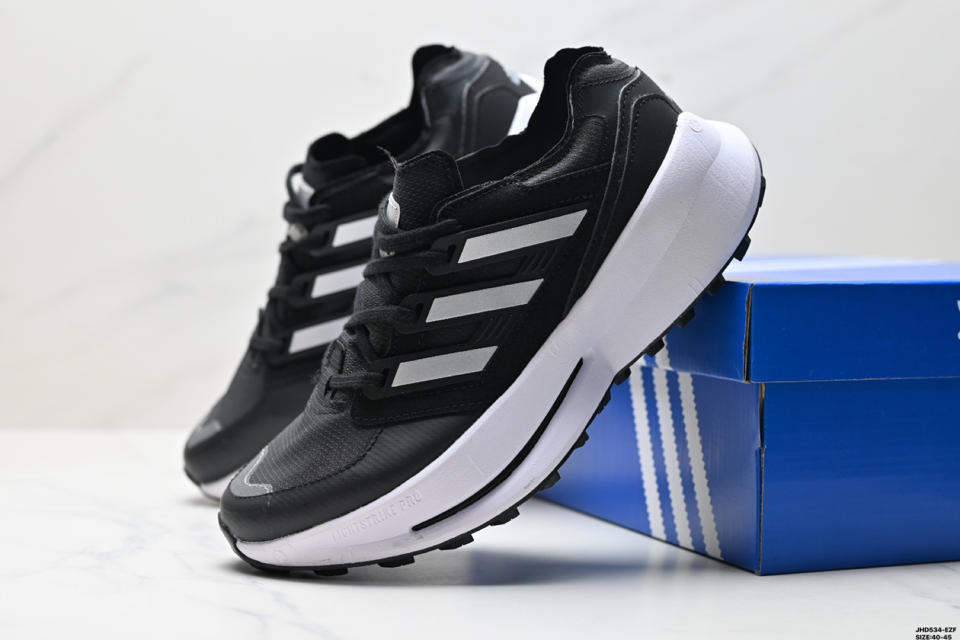 ADIDAS EQUIPMENT AGRAVIC 舒适百搭防滑耐磨 阿迪达斯 低帮跑步鞋 JH6113