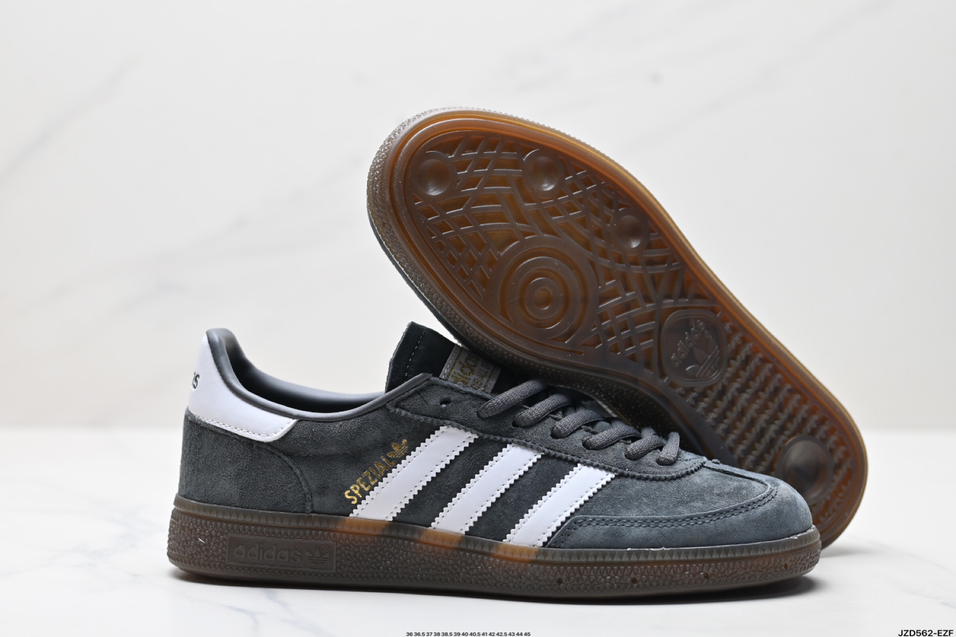 Adidas Handball Spezial 阿迪达斯经典款 复古休闲板鞋  D96795