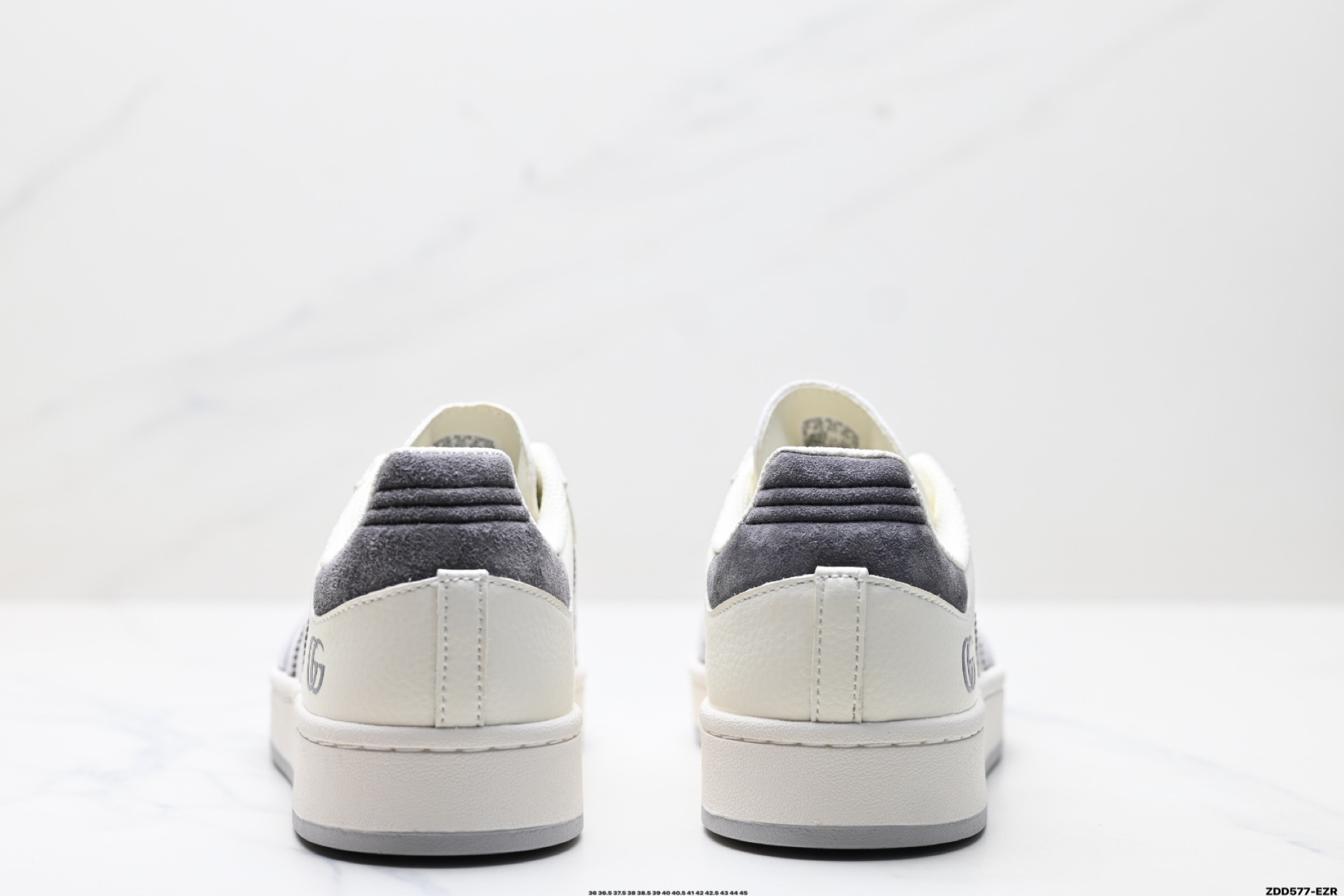 240 Adidas Originals Samba OG 桑巴舞系列 阿迪达斯 三叶草绅士德训足球风百搭低帮休闲运动板鞋 LJ9904