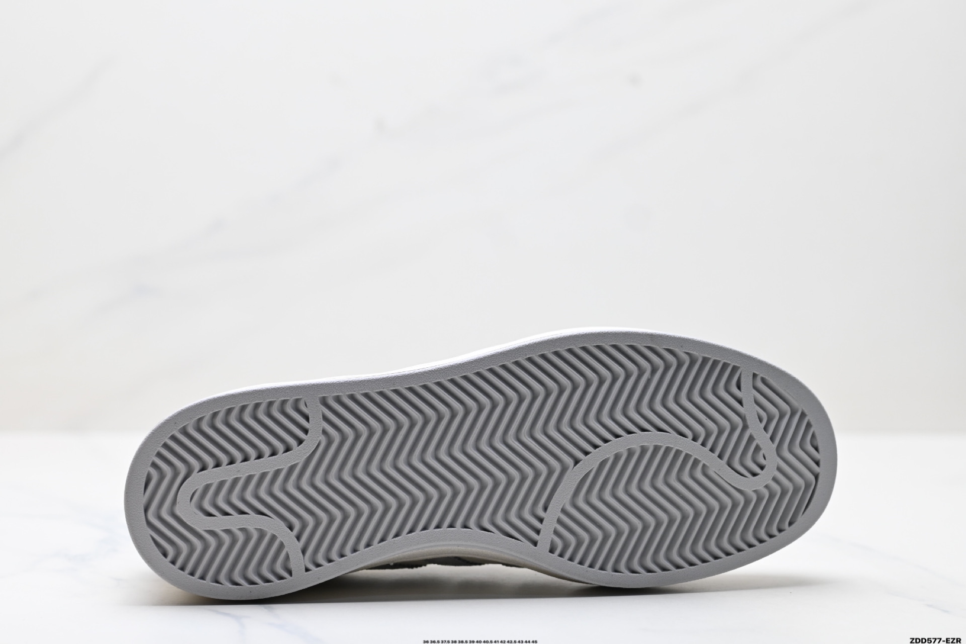 240 Adidas Originals Samba OG 桑巴舞系列 阿迪达斯 三叶草绅士德训足球风百搭低帮休闲运动板鞋 LJ9904