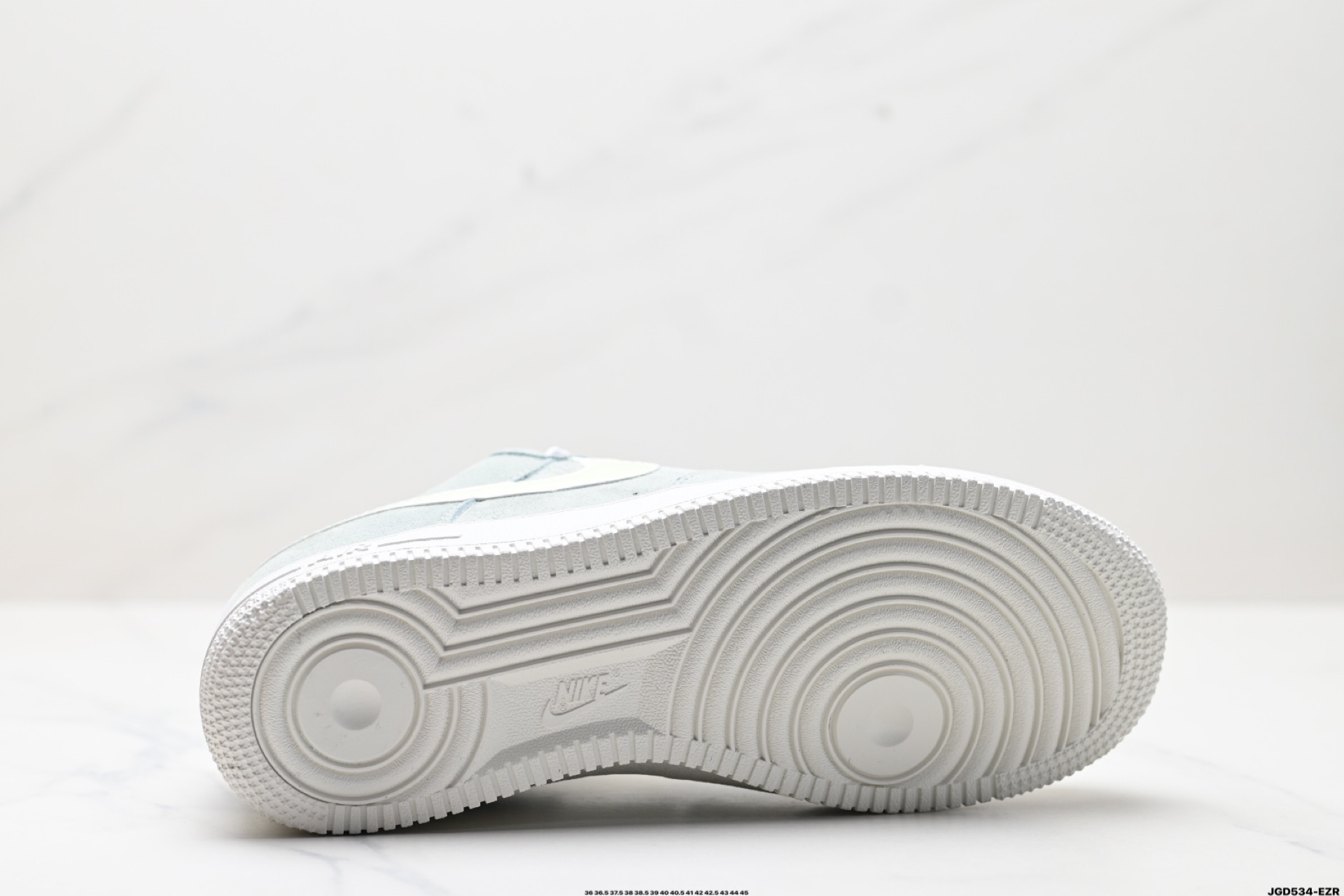 190 NIKE AIR FORCE 1‘07 LV8   HJ4401-300