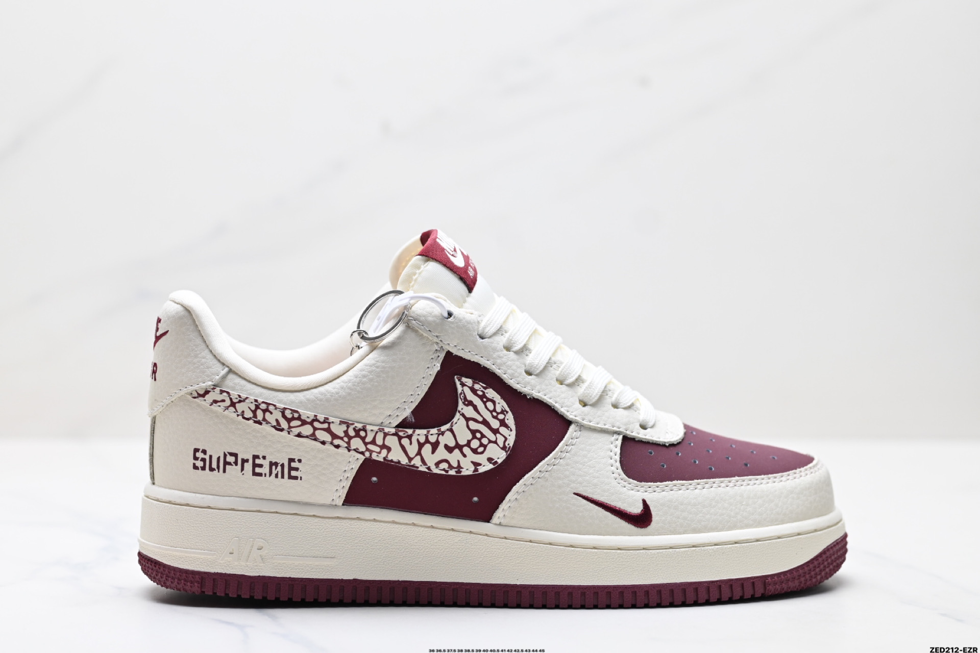 270 NIKE AIR FORCE 1‘07   KK1988-070