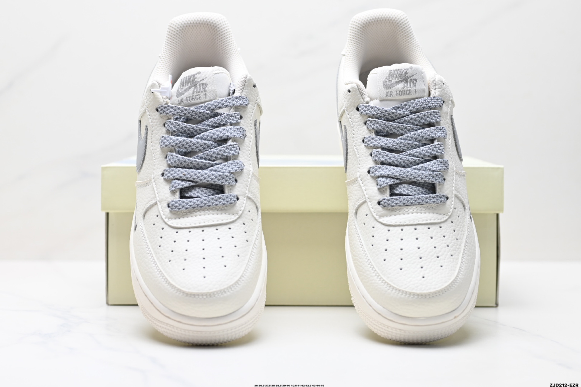 250 NIKE AIR FORCE 1‘07   DD8959-708