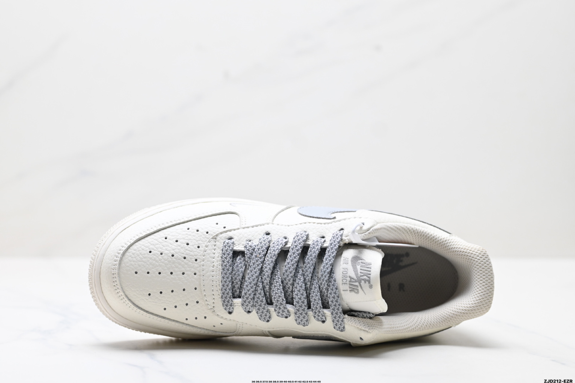 250 NIKE AIR FORCE 1‘07   DD8959-708