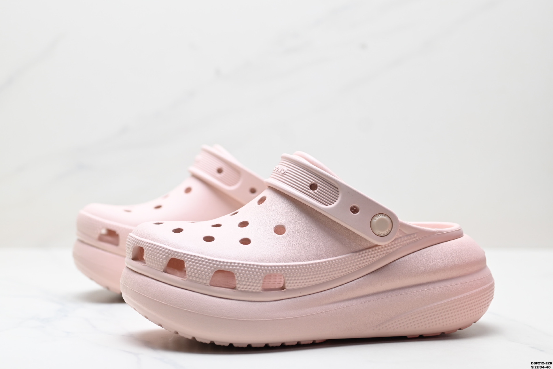 105 Crocs卡骆驰 EVA 泡芙洞洞鞋 一体成型 室外沙滩涉水休闲运动拖鞋