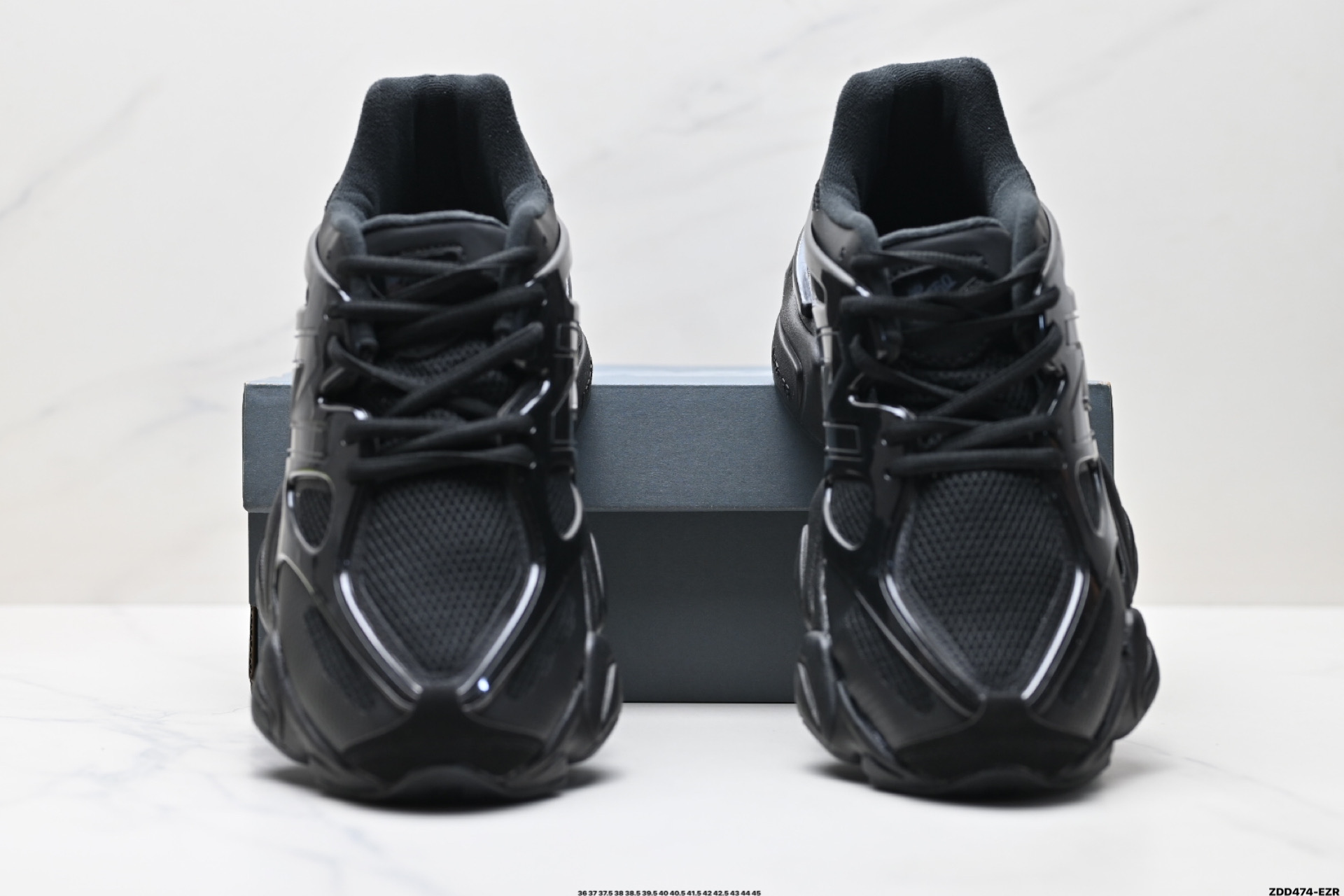 240 New Balance 版本 NB9060 联名款 复古休闲运动慢跑鞋  U9060IMA