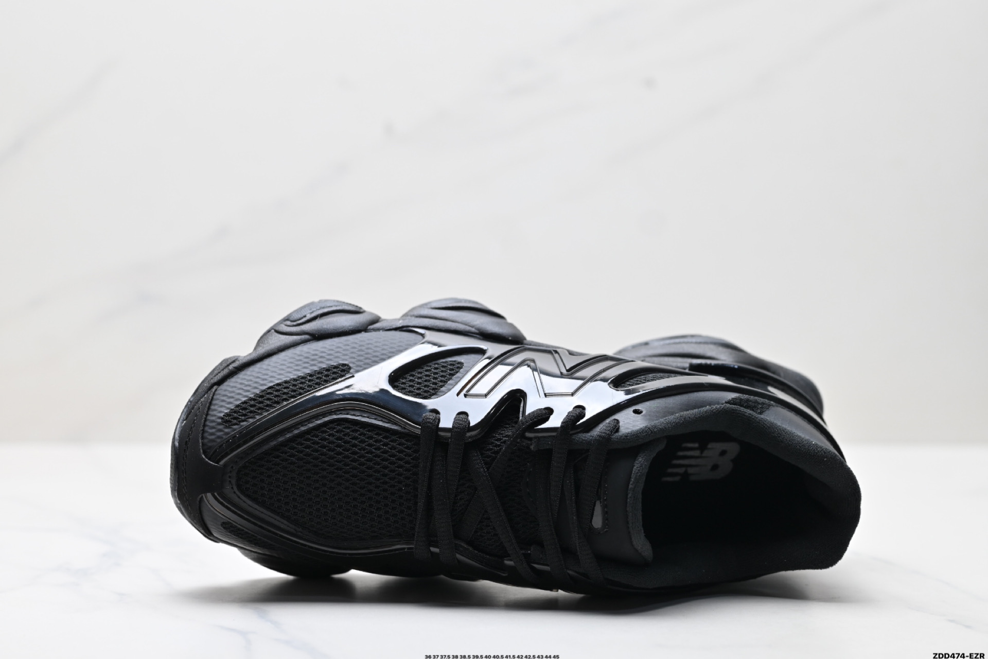 240 New Balance 版本 NB9060 联名款 复古休闲运动慢跑鞋  U9060IMA