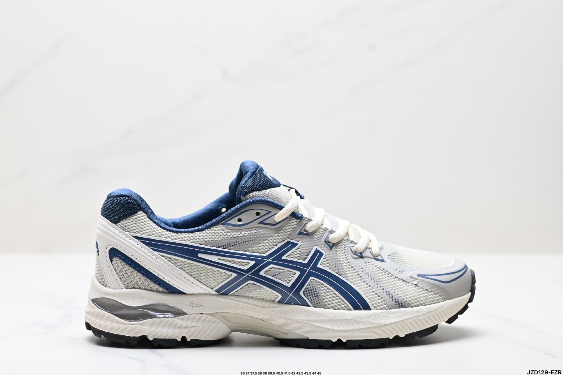 💰120 公司级✅亚瑟士Asics Gel-Flux CN 运动休闲透气专业跑鞋 进口双层丝纤维工程网布鞋面 轻量舒适透气材质中底3D可视GEL缓震胶效果 升級FLYTEFOAM BLAST全新缓震中底部位科技材质 货号:1011B646-100 尺码:36 37 37.5 38 39 39.5 40.5 41.5 42 42.5 43.5 44 45 ID:JZD129-EZR