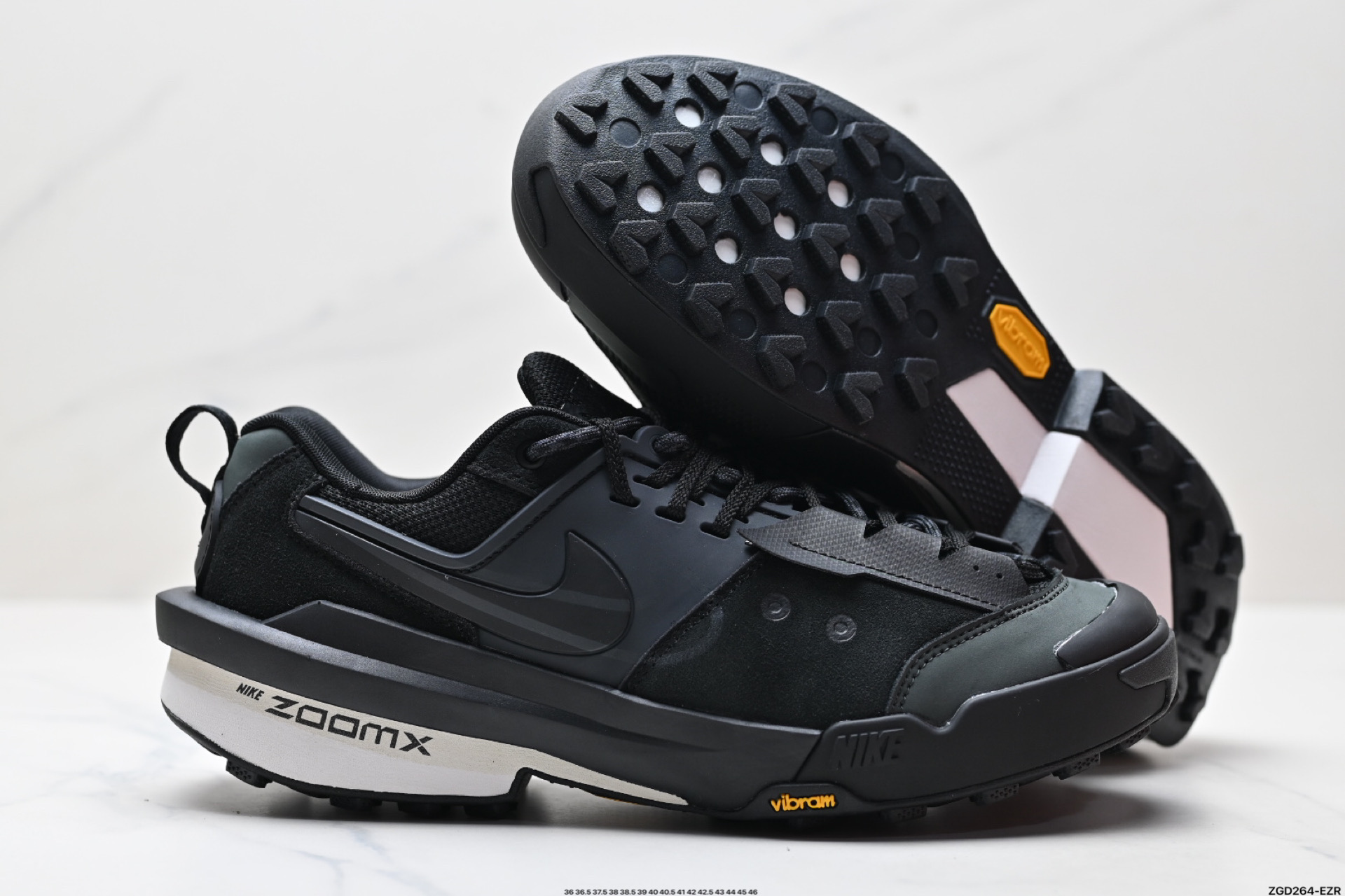 300 Sacai x Nike Zegamadome 联名鞋款  HQ8618-001