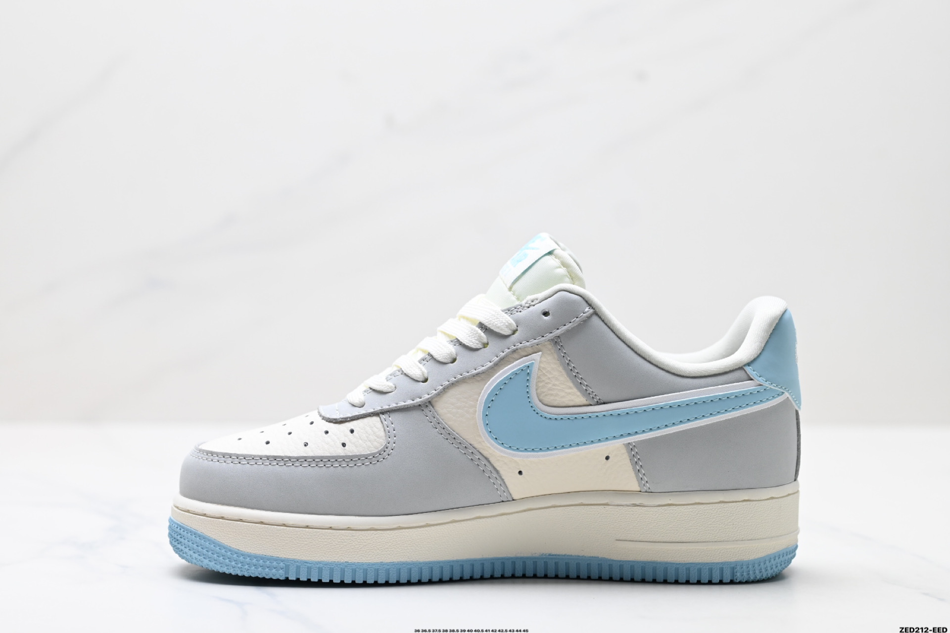 270 NIKE AIR FORCE 1‘07   DF0188-047