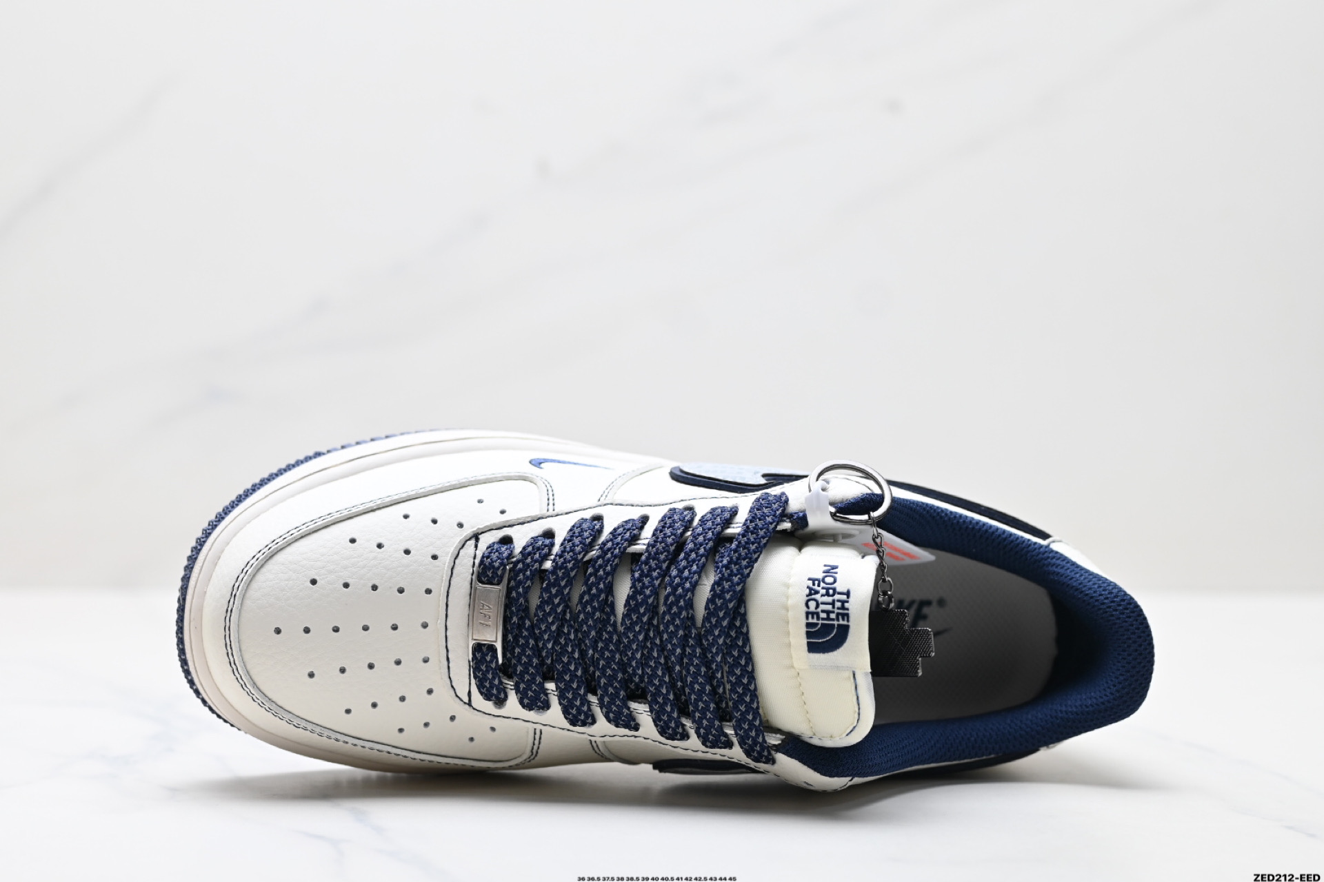 270 NIKE AIR FORCE 1‘07   HH7518-051