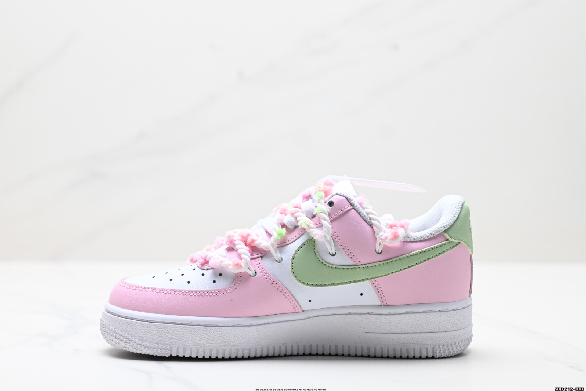 270 NIKE AIR FORCE 1‘07  VV1999-013