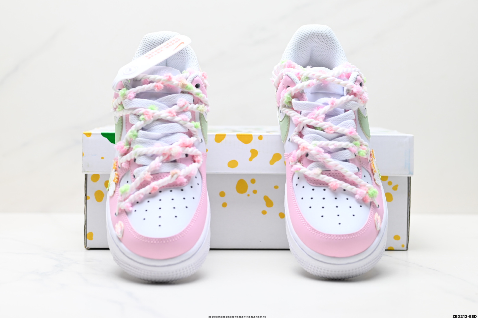 270 NIKE AIR FORCE 1‘07  VV1999-013