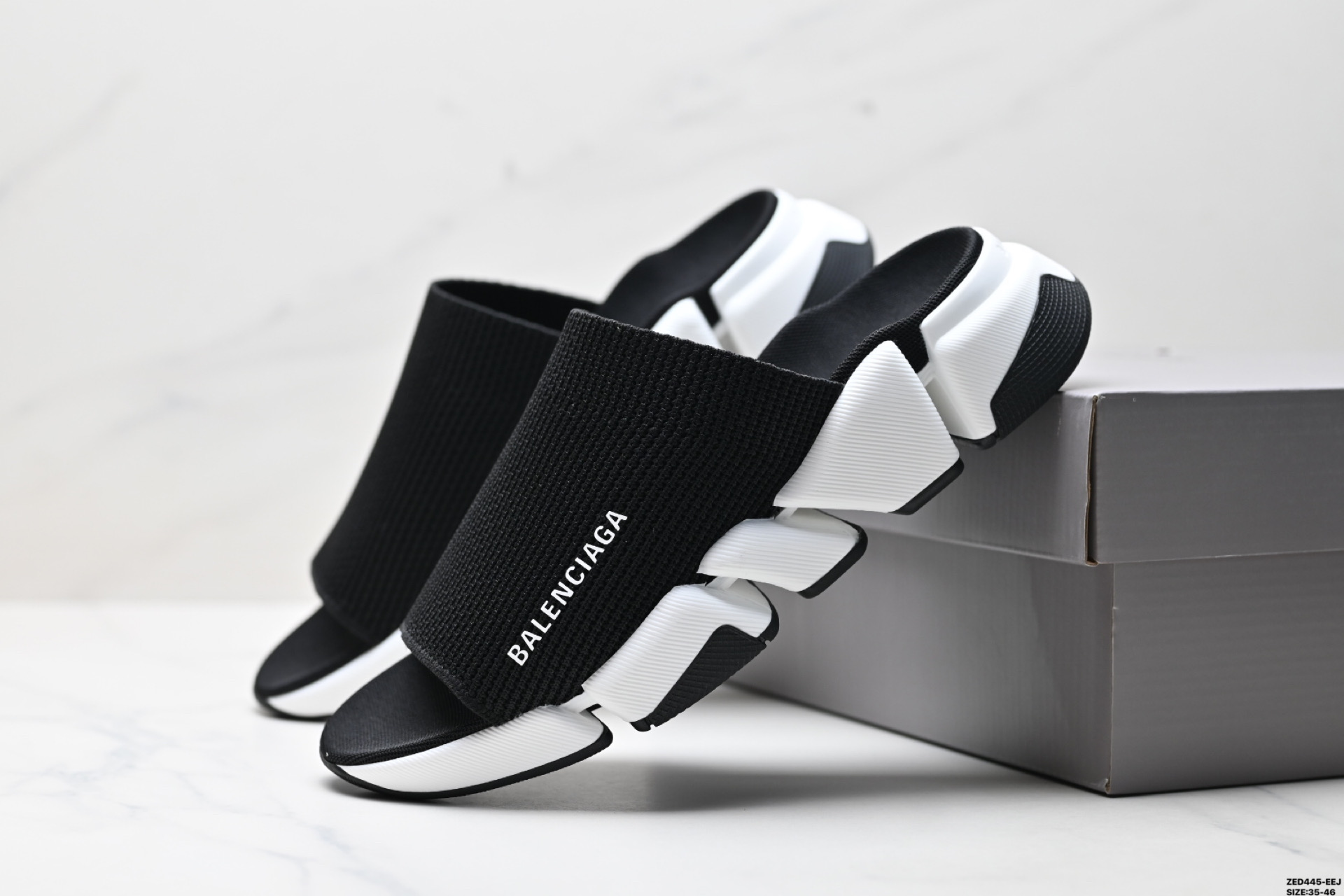 270 Balenciaga巴黎世家 Speed 2.0 Crocs Slide 圆头 露趾时尚沙滩凉拖   893445 W1SBE 7300