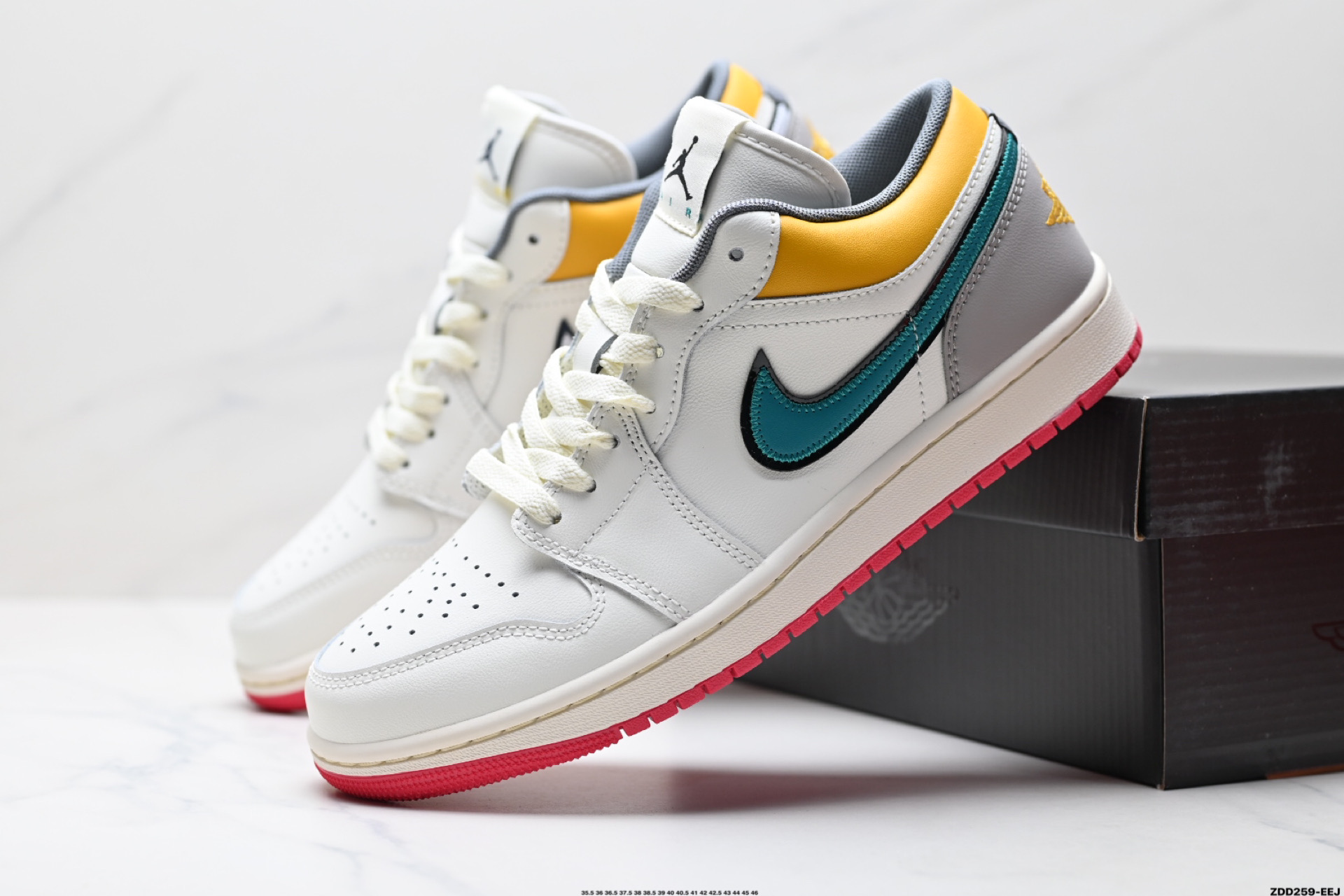 240 Nike Air Jordan 1 Low AJ1乔1低帮休闲板鞋 HV4511-133