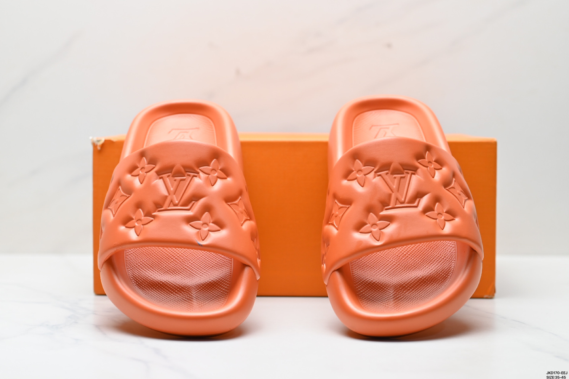 170 LOUIS VUITTON 路易威登 Waterfront 舒适日常 LV拖鞋