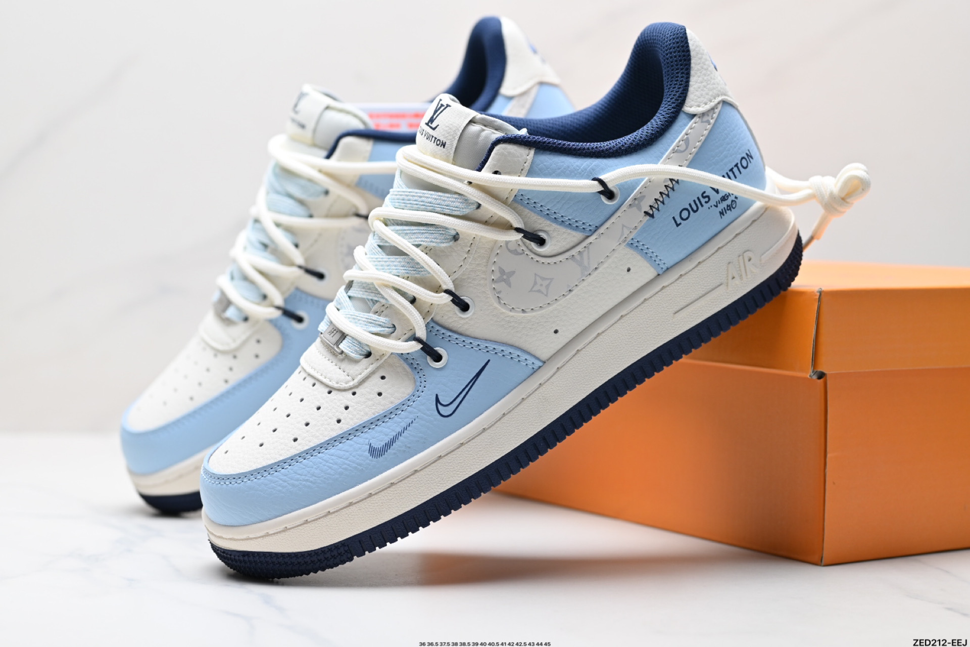 270 NIKE AIR FORCE 1‘07 LV8  DM6868-058
