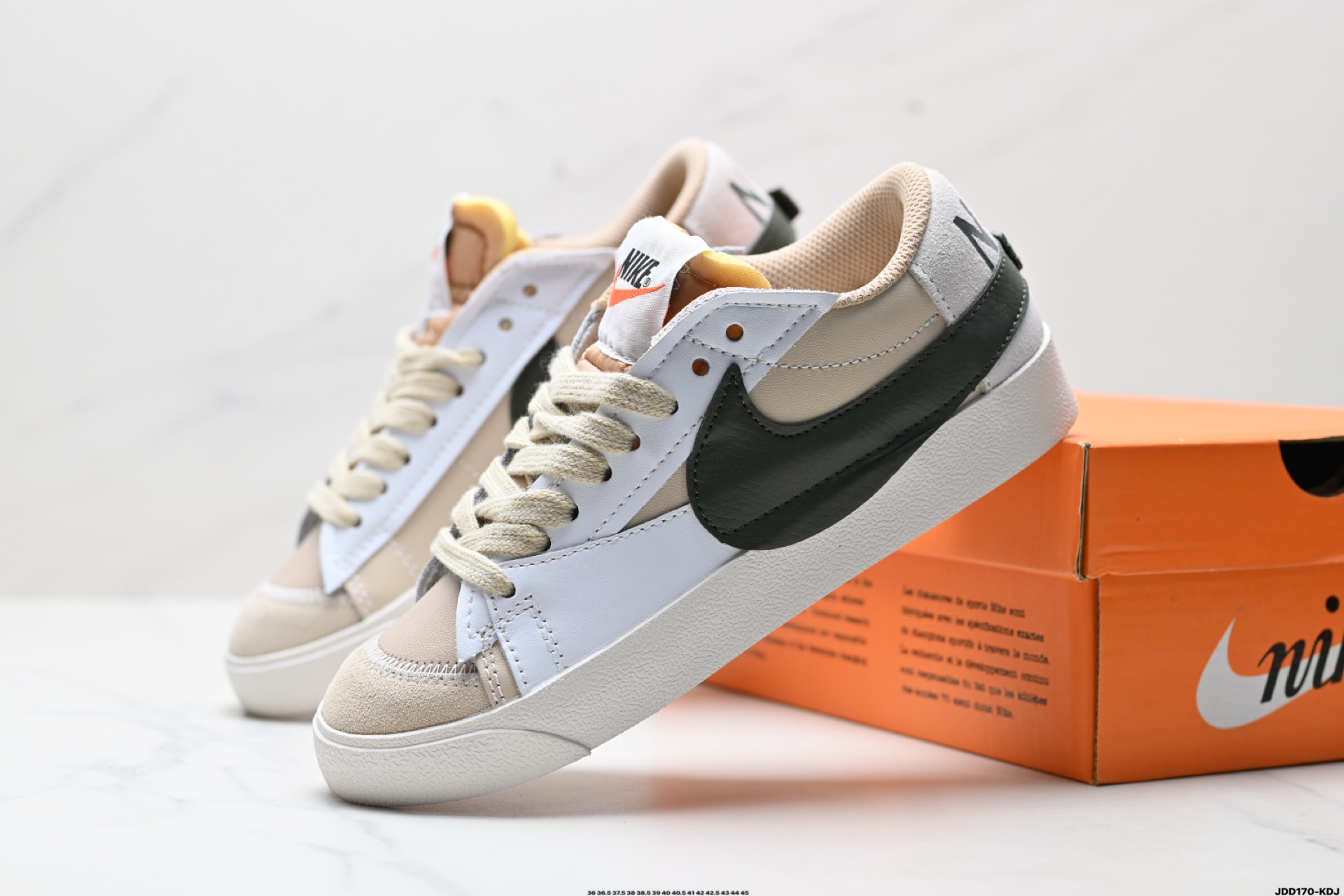 Nike Blazer Low '77 Jumbo: Classic Low-Top Sneakers for Everyday Style 4 i1743438298773 9871 0 2