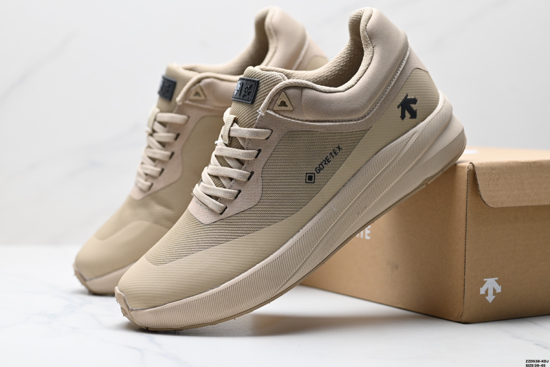 260 迪桑特DESCENTE DUALIS都市通勤 GORE-TEX 时尚舒适 防滑耐磨  D5131DSN24