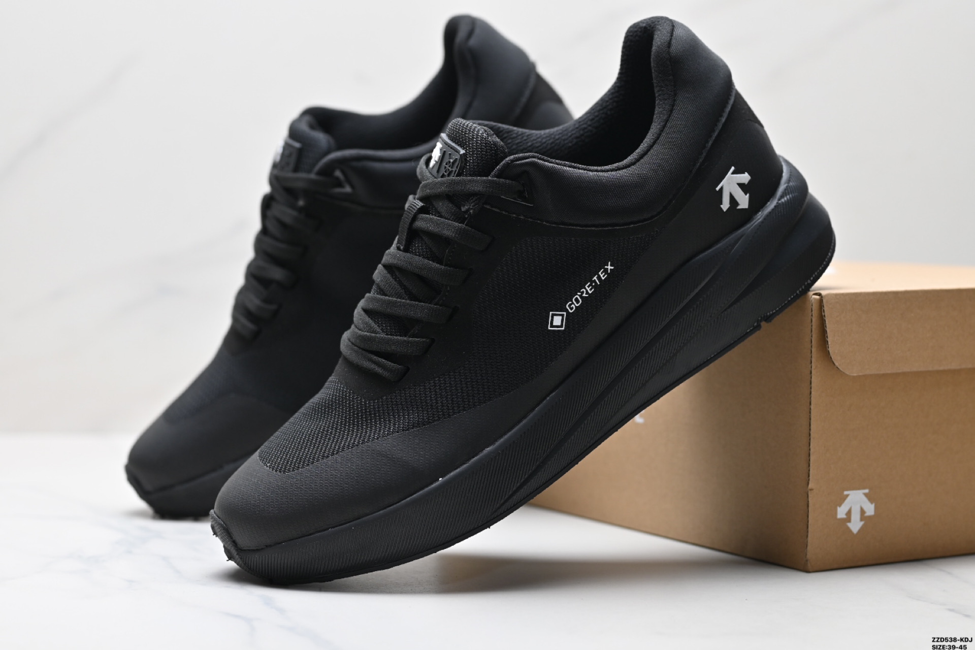 260 迪桑特DESCENTE DUALIS都市通勤 GORE-TEX 时尚舒适 防滑耐磨  D5131DSN24