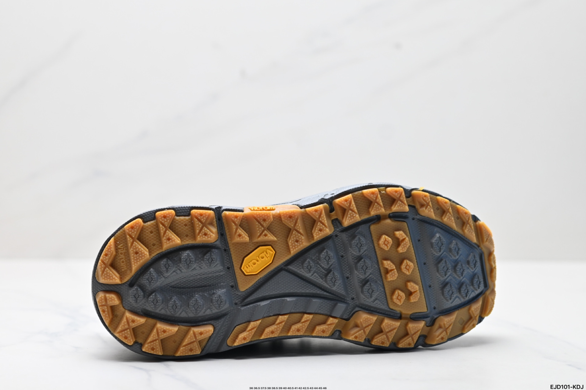 370 HOKA ONE ONE Tor Summit 休闲美观 低帮跑步鞋 1147952