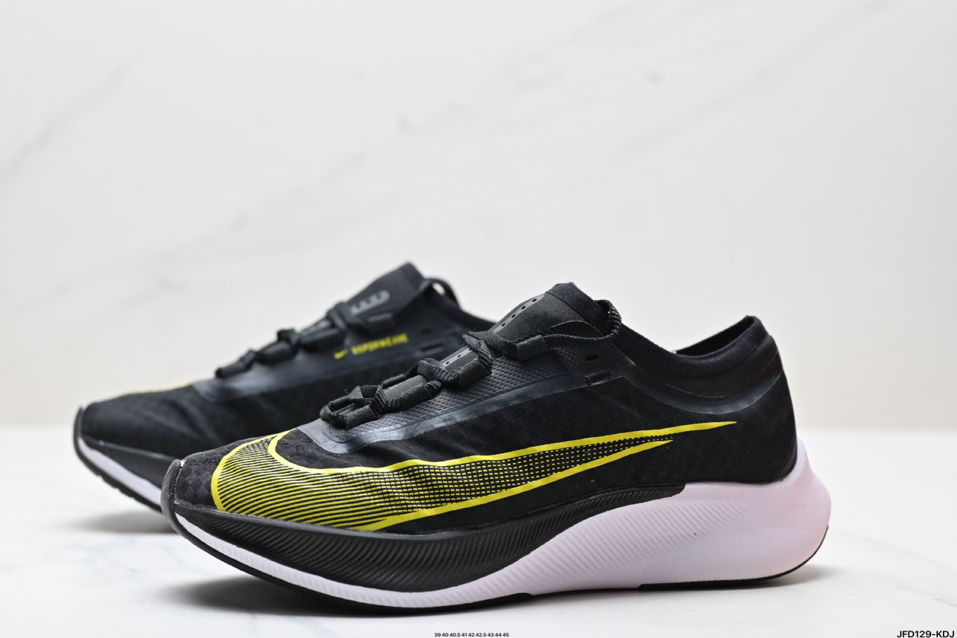 180 Nike Zoom Fly 3超轻休闲缓震碳板跑步鞋  AT8240-005