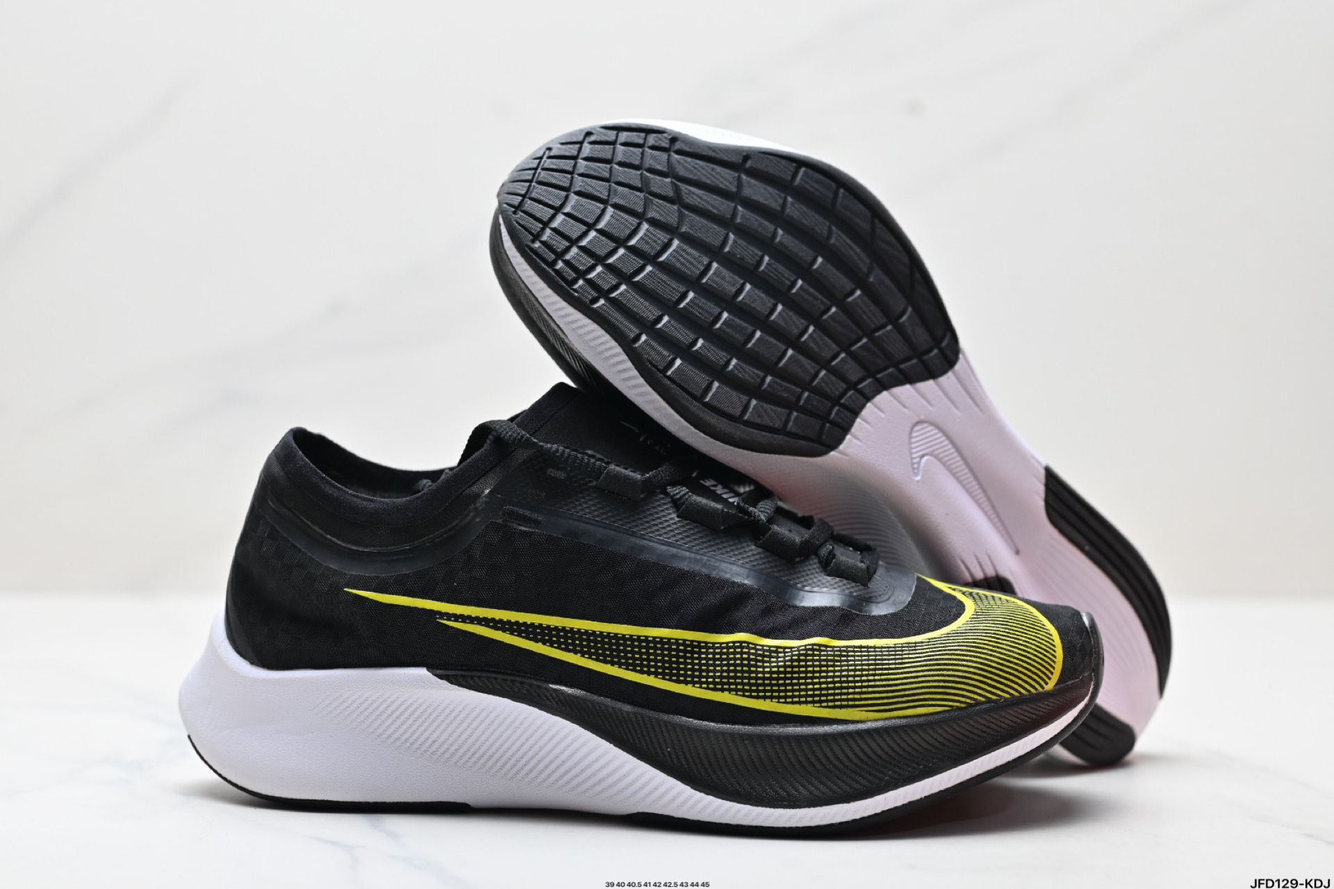 180 Nike Zoom Fly 3超轻休闲缓震碳板跑步鞋  AT8240-005