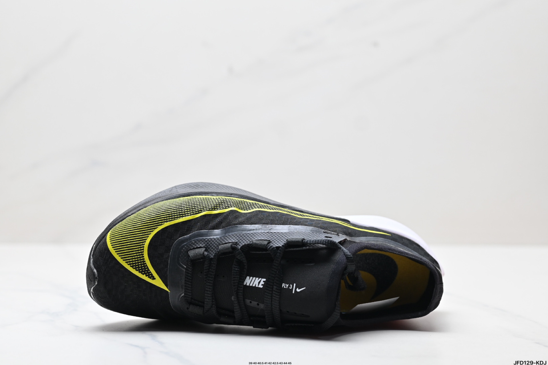 180 Nike Zoom Fly 3超轻休闲缓震碳板跑步鞋  AT8240-005