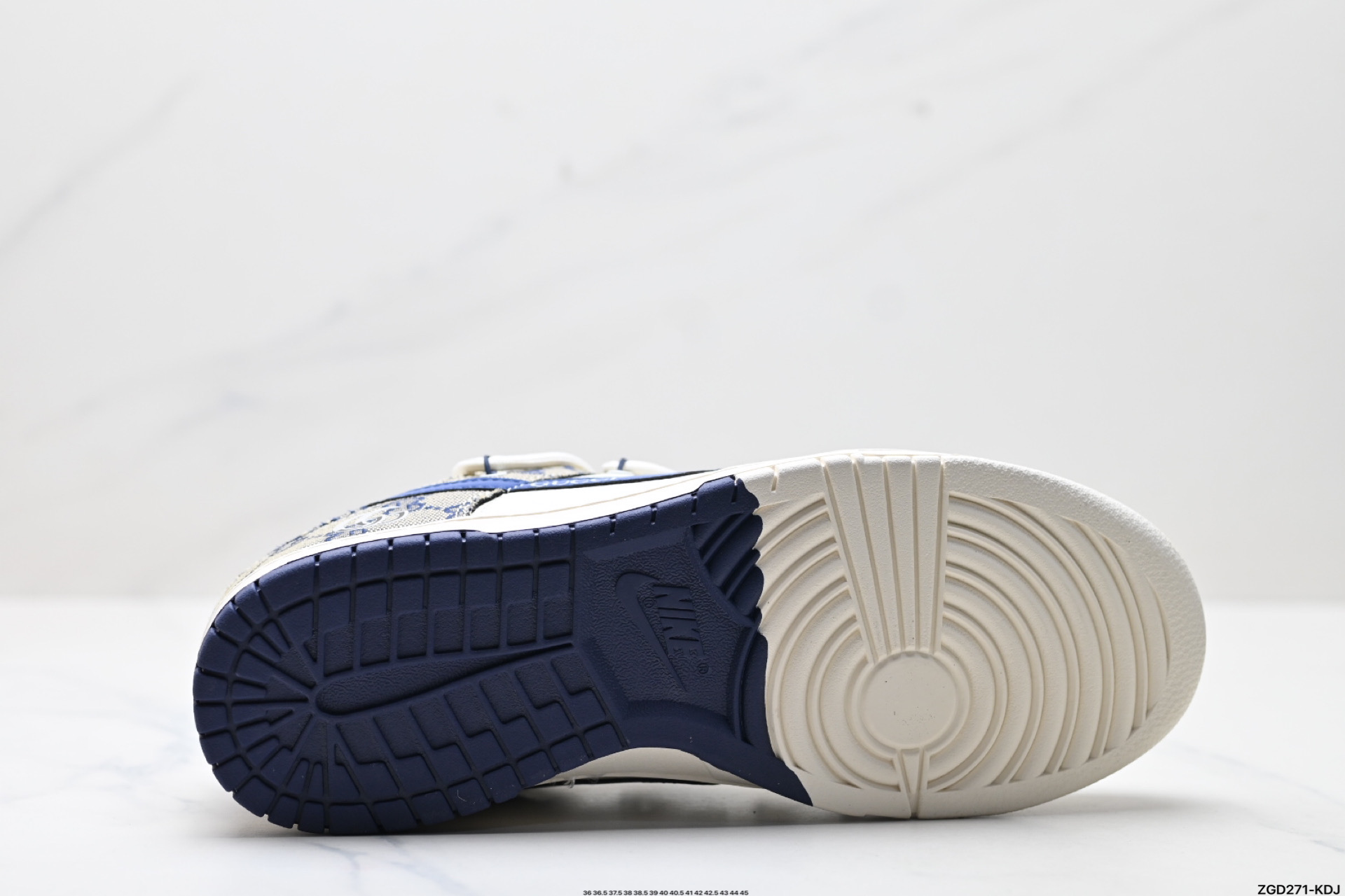300 NK Dunk Low Retro “DIY高端定制” 低帮休闲运动板鞋  SJ2068-317