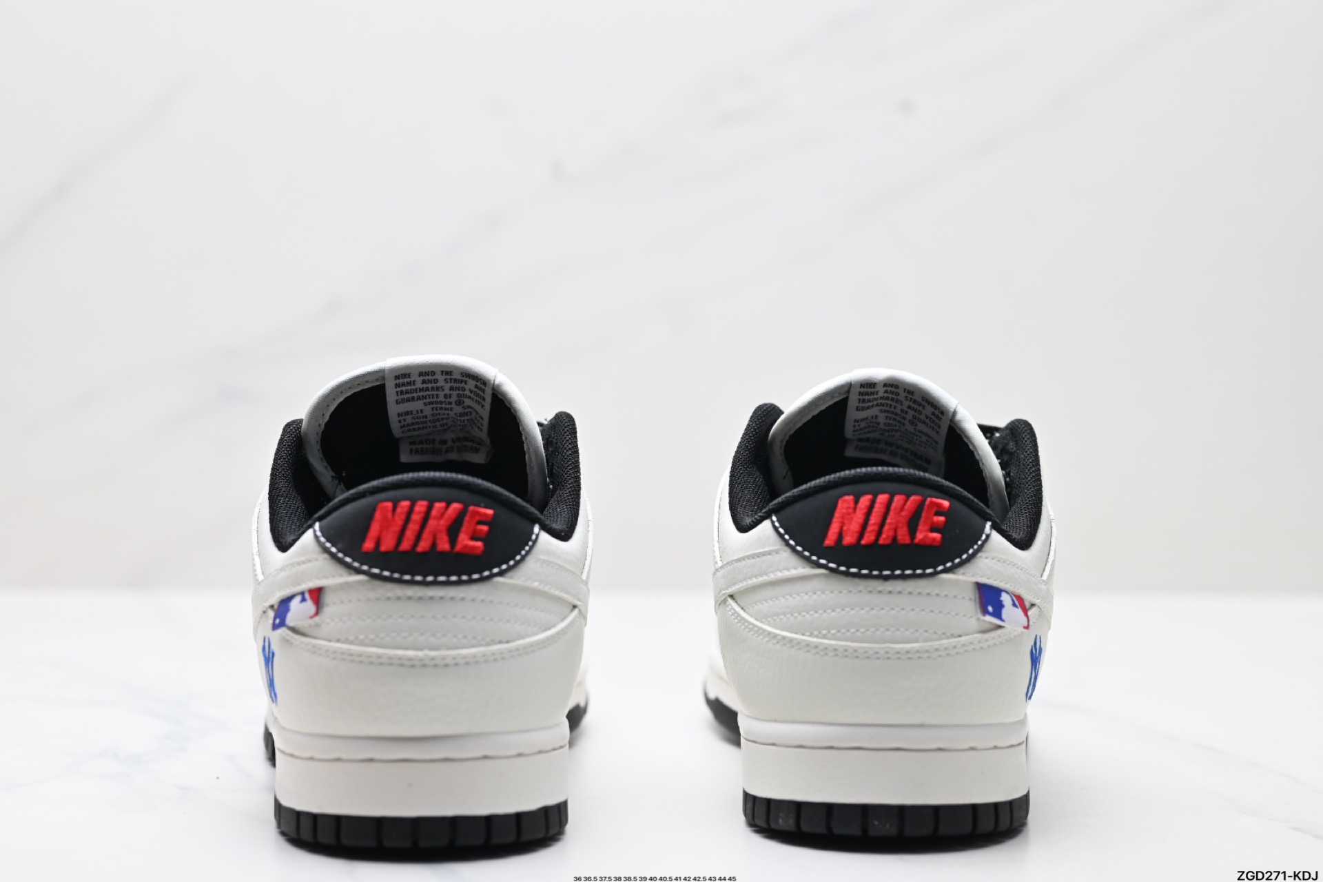 300 NK Dunk Low Retro “DIY高端定制” 低帮休闲运动板鞋   CS1688-001
