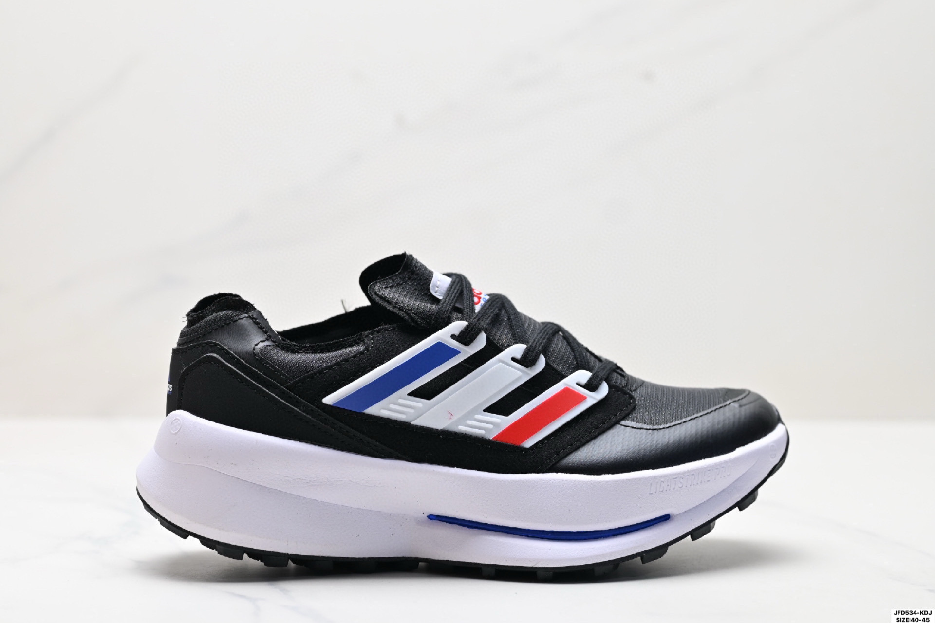 180 ADIDAS EQUIPMENT AGRAVIC 舒适百搭防滑耐磨 阿迪达斯 低帮跑步鞋  JH6113
