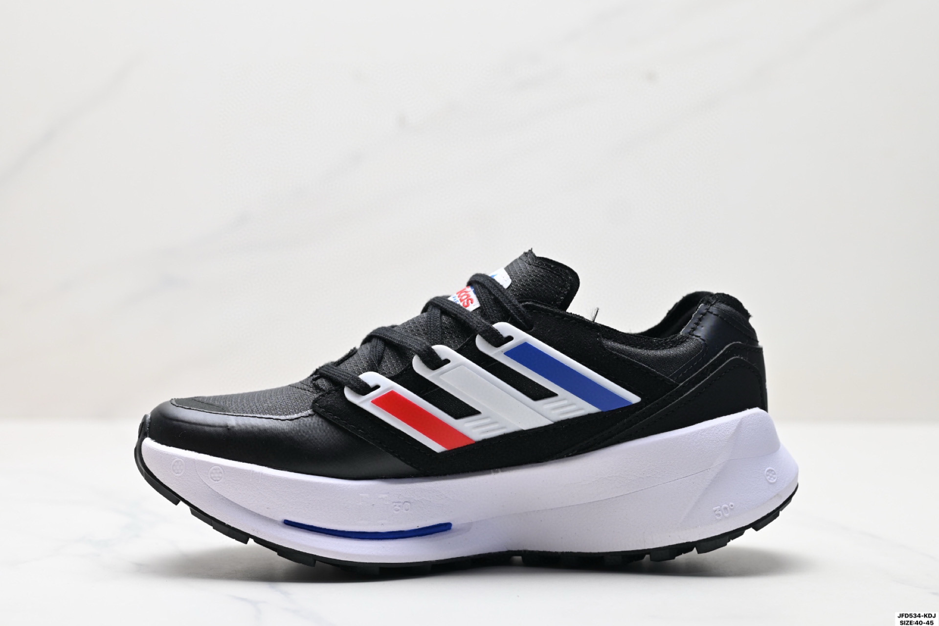 180 ADIDAS EQUIPMENT AGRAVIC 舒适百搭防滑耐磨 阿迪达斯 低帮跑步鞋  JH6113