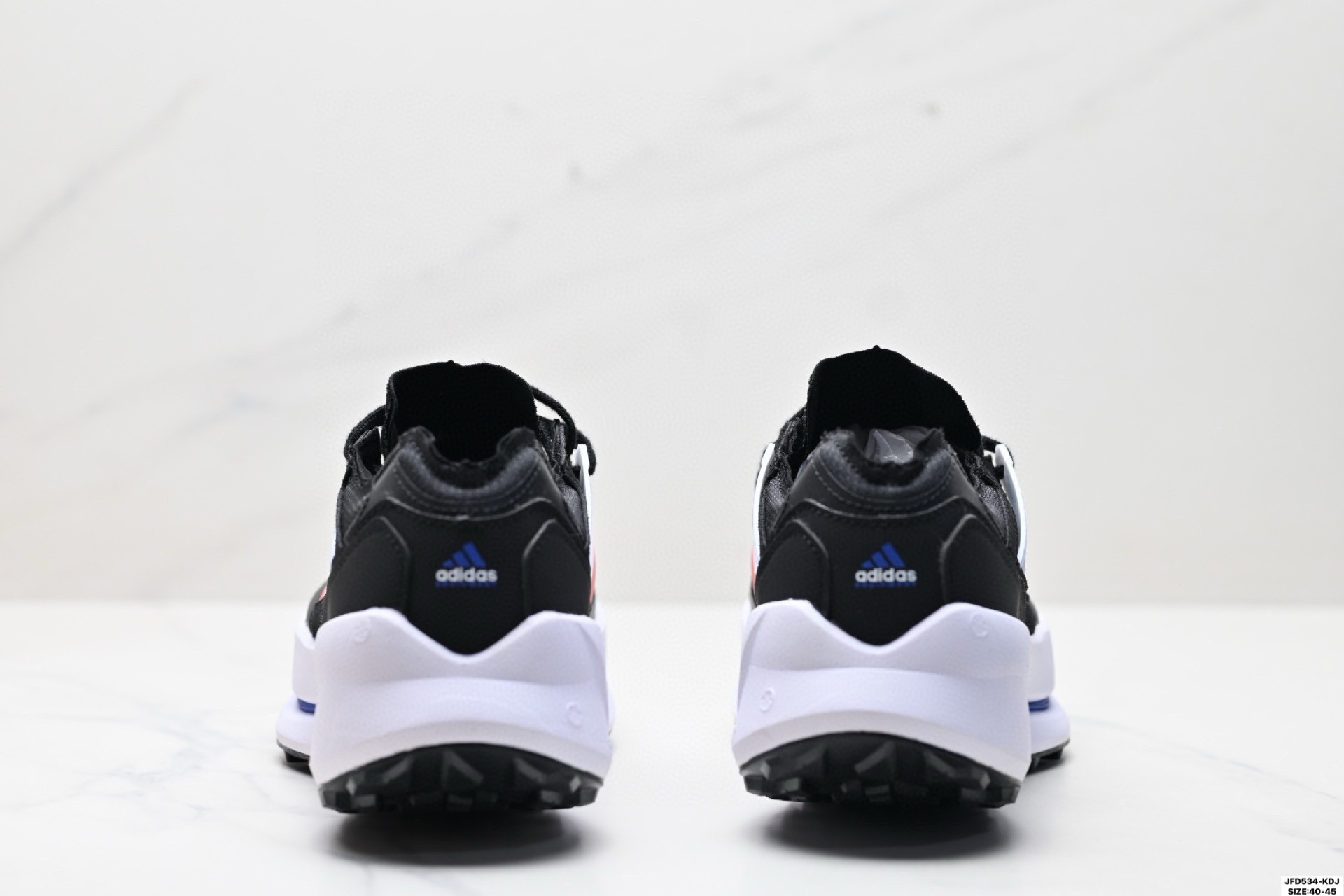180 ADIDAS EQUIPMENT AGRAVIC 舒适百搭防滑耐磨 阿迪达斯 低帮跑步鞋  JH6113
