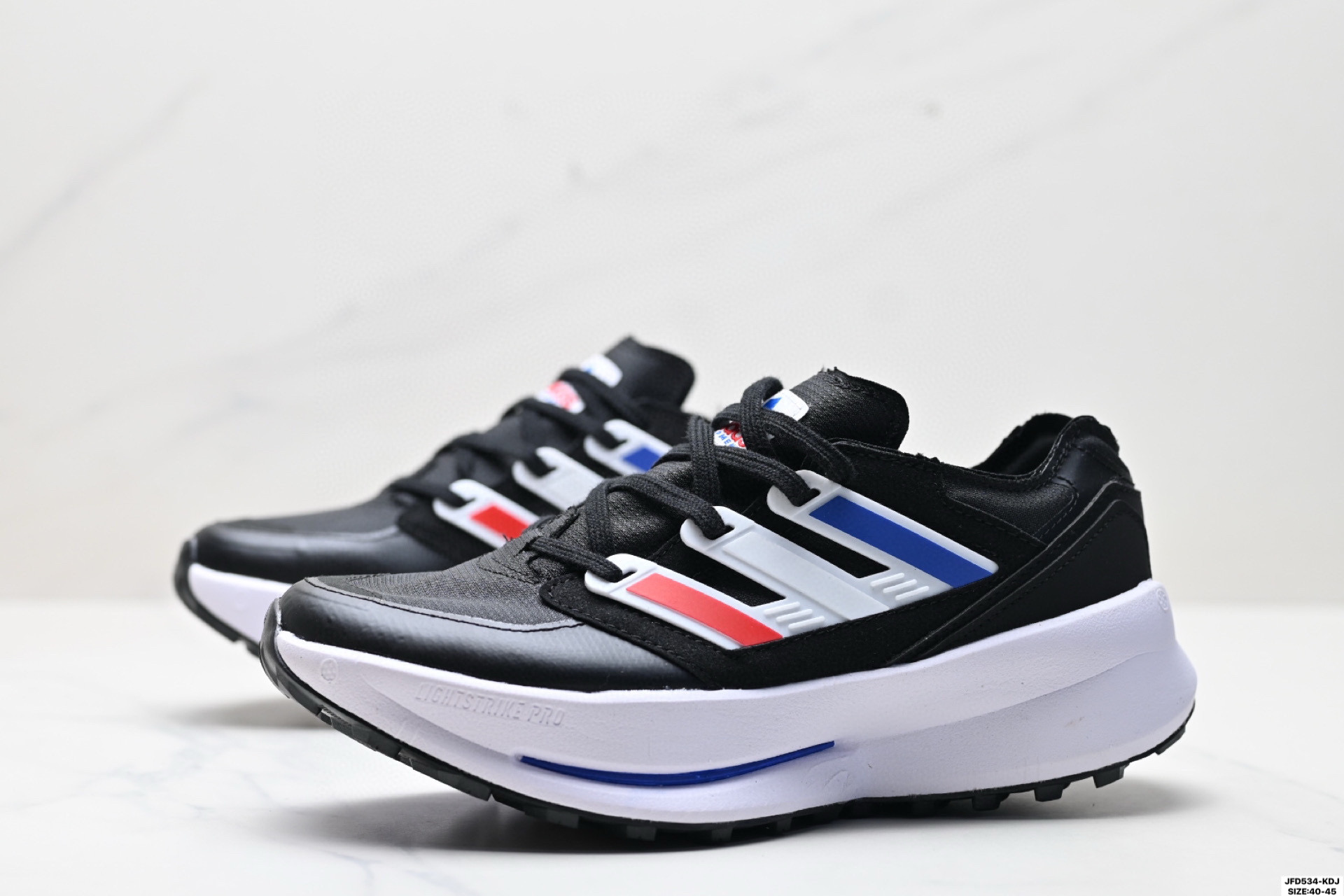 180 ADIDAS EQUIPMENT AGRAVIC 舒适百搭防滑耐磨 阿迪达斯 低帮跑步鞋  JH6113