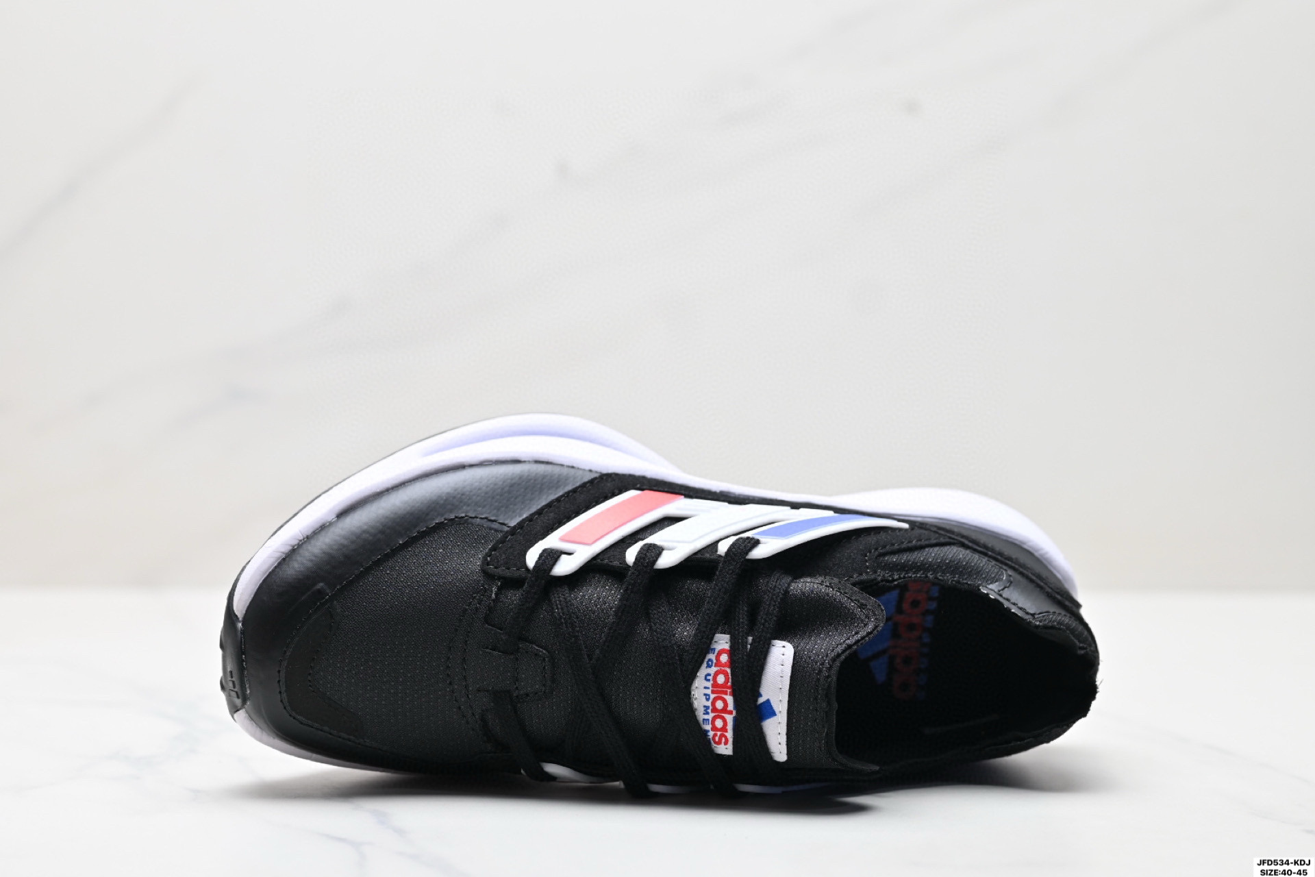 180 ADIDAS EQUIPMENT AGRAVIC 舒适百搭防滑耐磨 阿迪达斯 低帮跑步鞋  JH6113